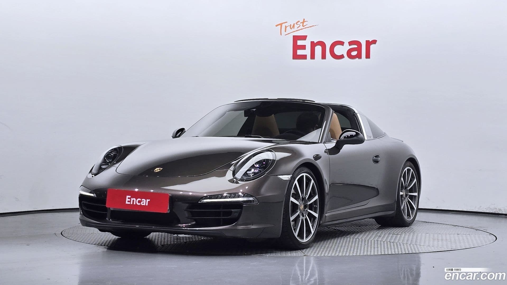 Main__Slider__Photo:911 Porsche 2015.4-0