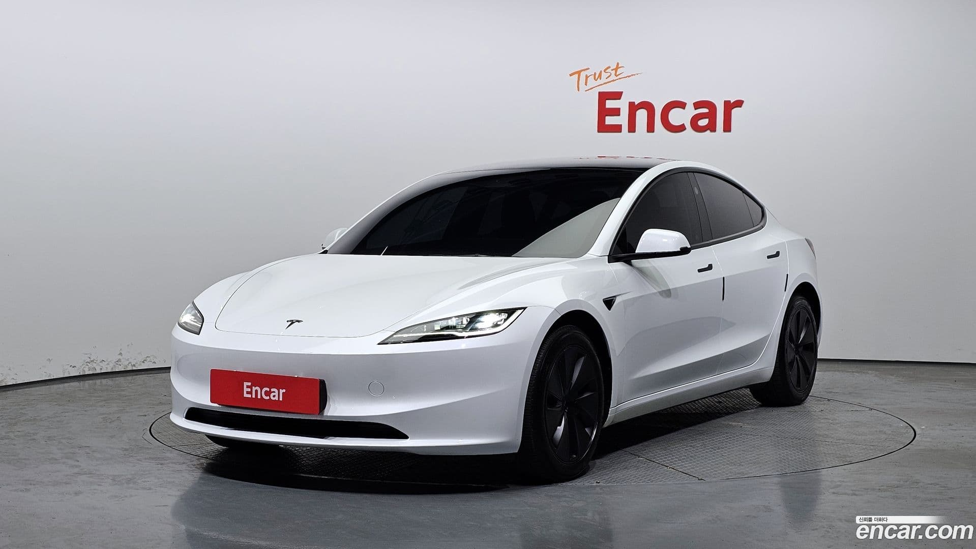 Main__Slider__Photo:Model 3 Tesla 2024.4-0