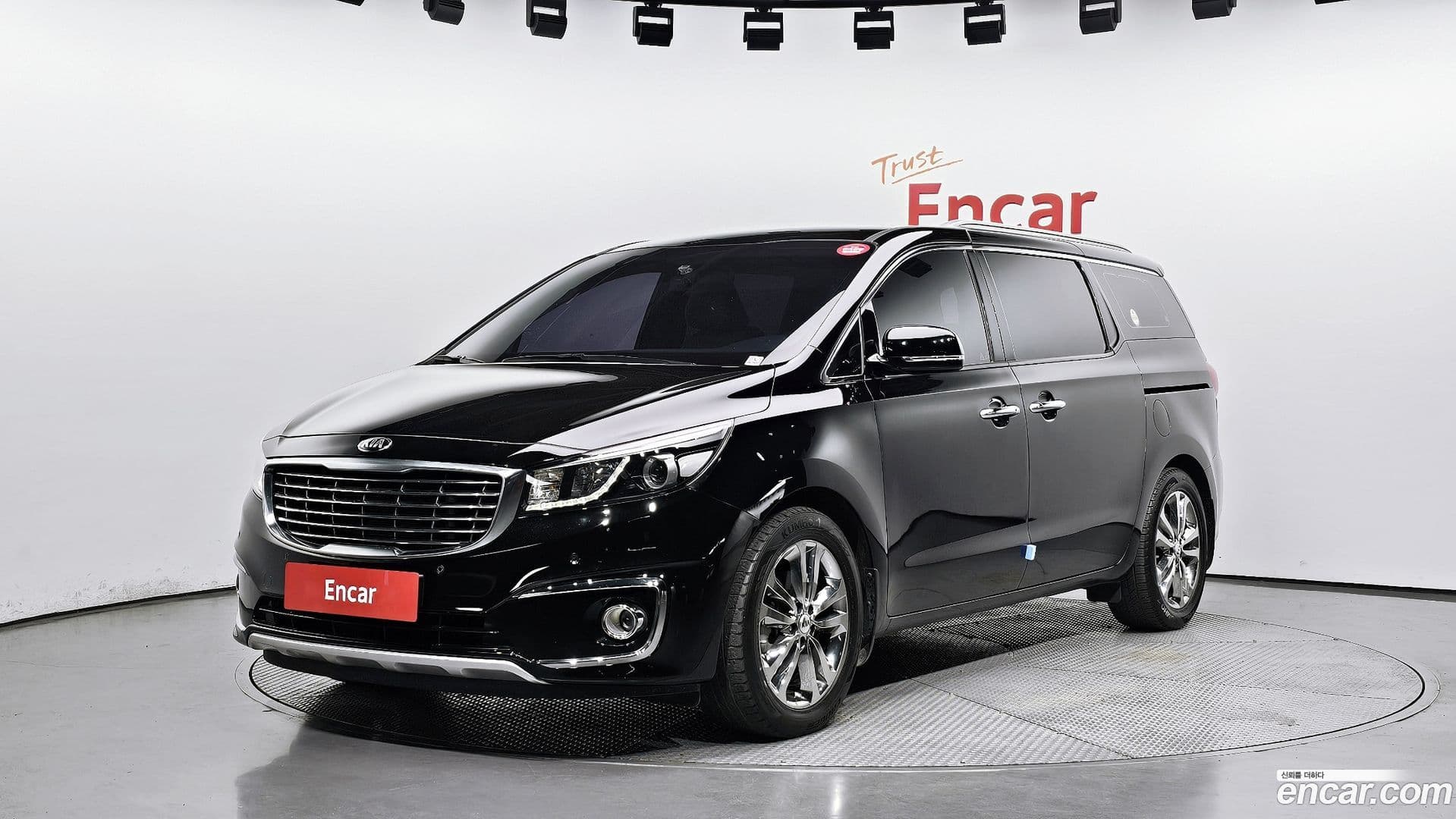 Main__Slider__Photo:Canival Kia 2016.6-0