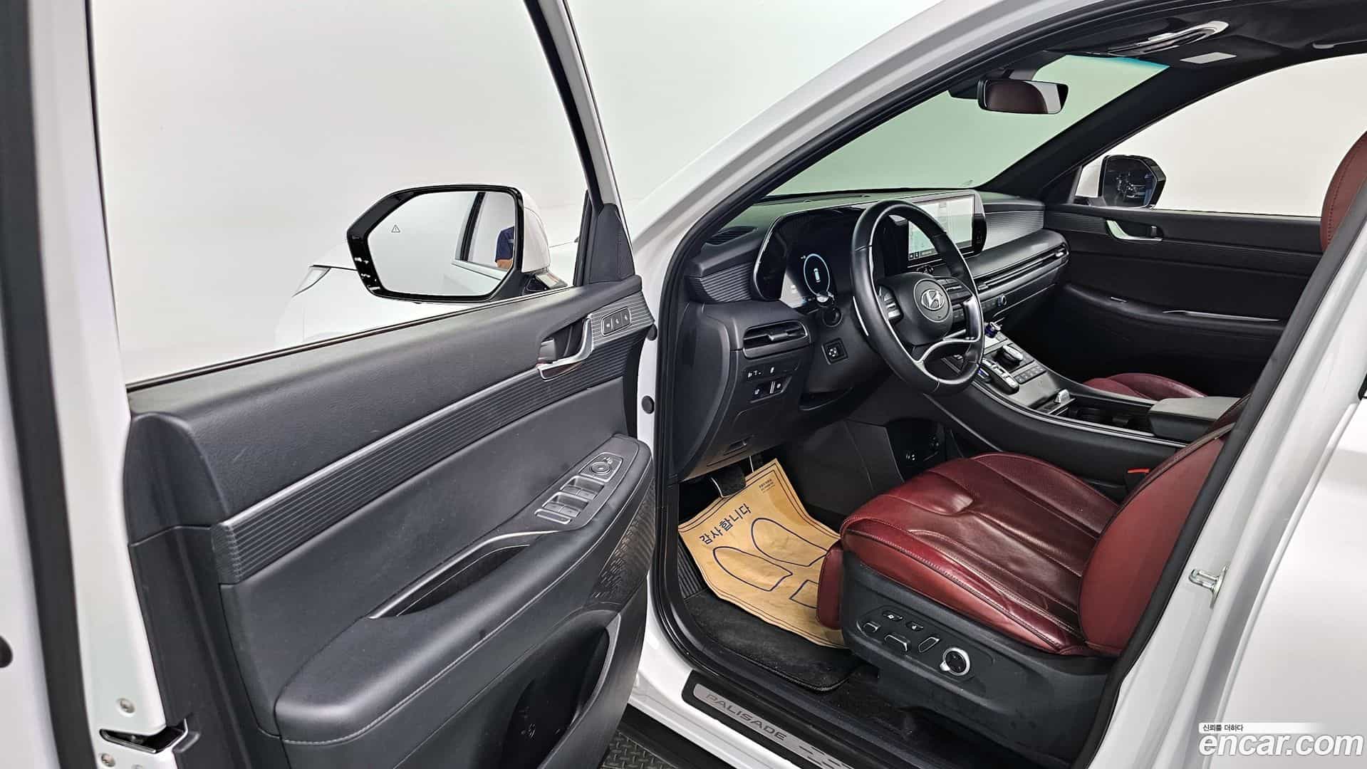 Palisade Hyundai 2023.3-INNER-010