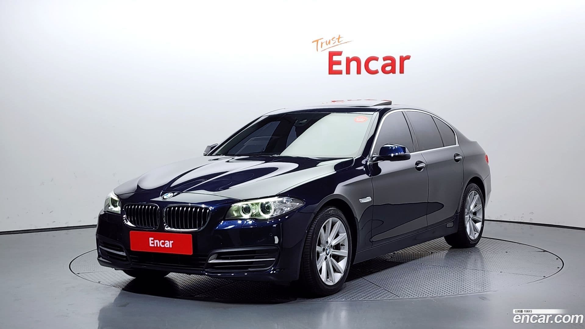 Main__Slider__Photo:5-Series BMW 2015.3-0