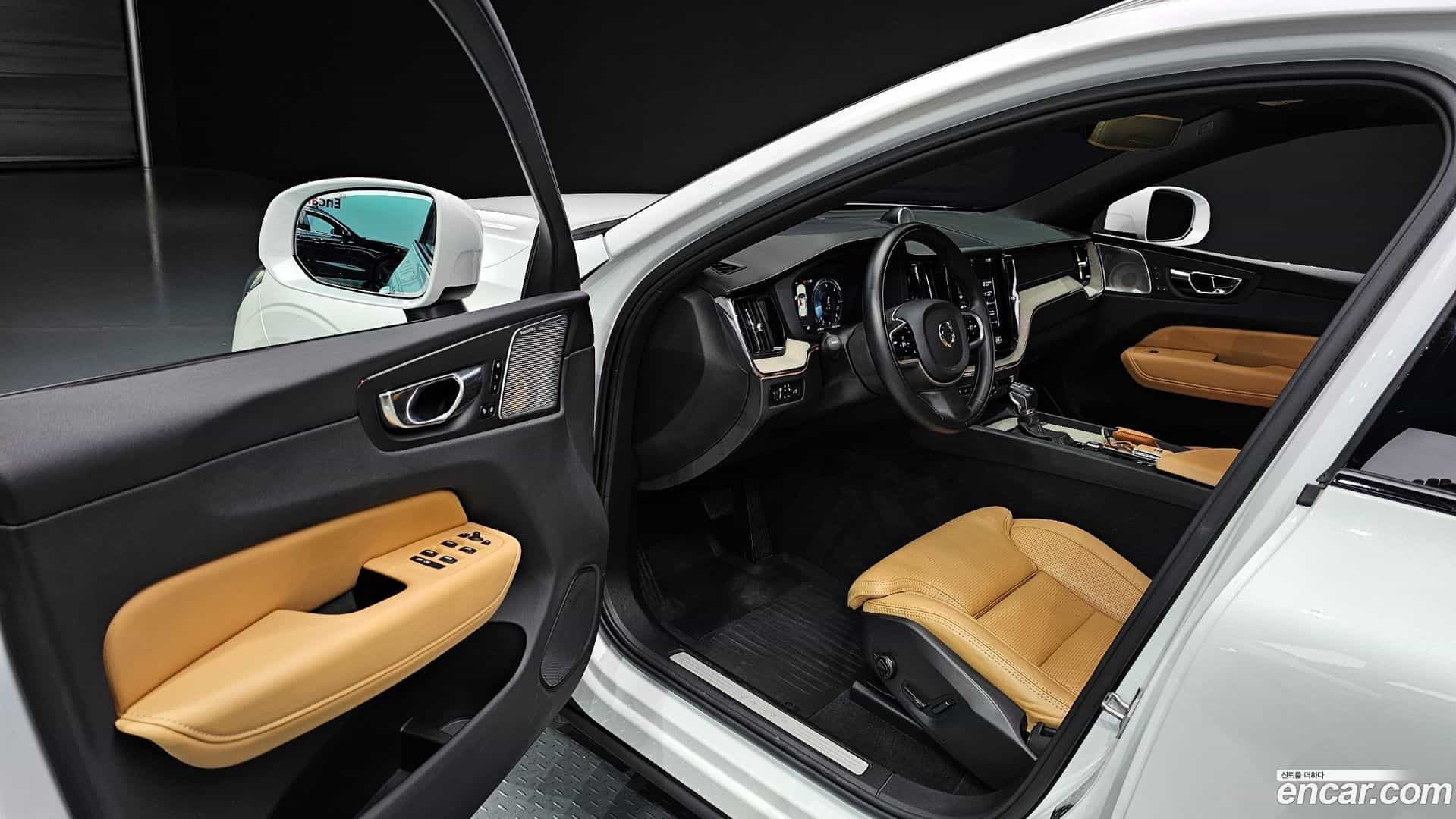 XC60 Volvo 2020.4-OPTION-015