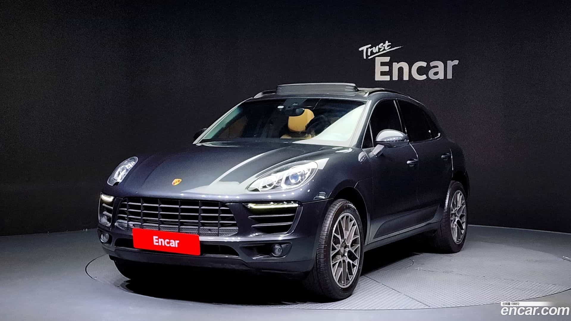 Macan Porsche 2017.11-OUTER-001