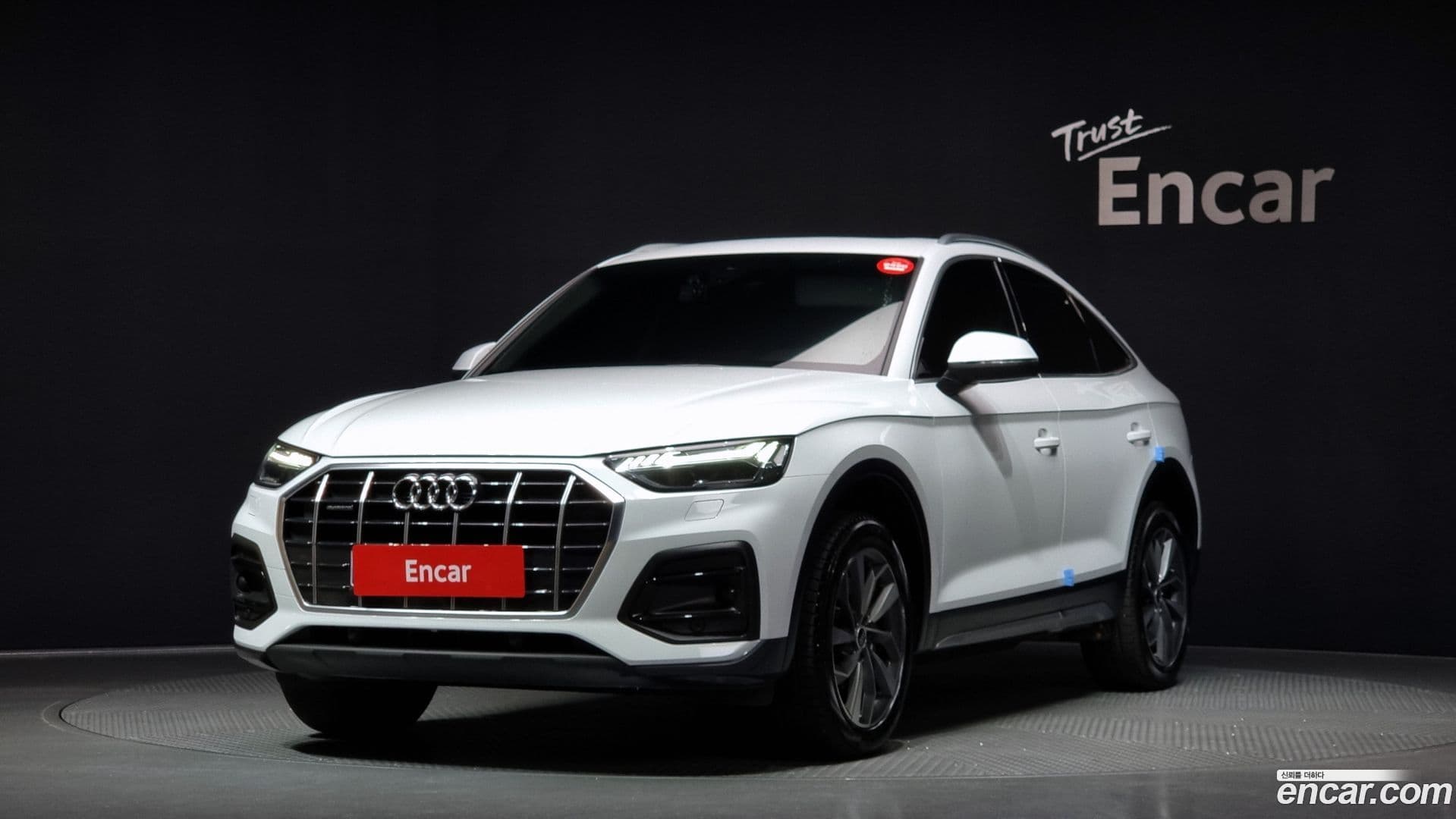 Main__Slider__Photo:Q5 Audi 2021.9-0