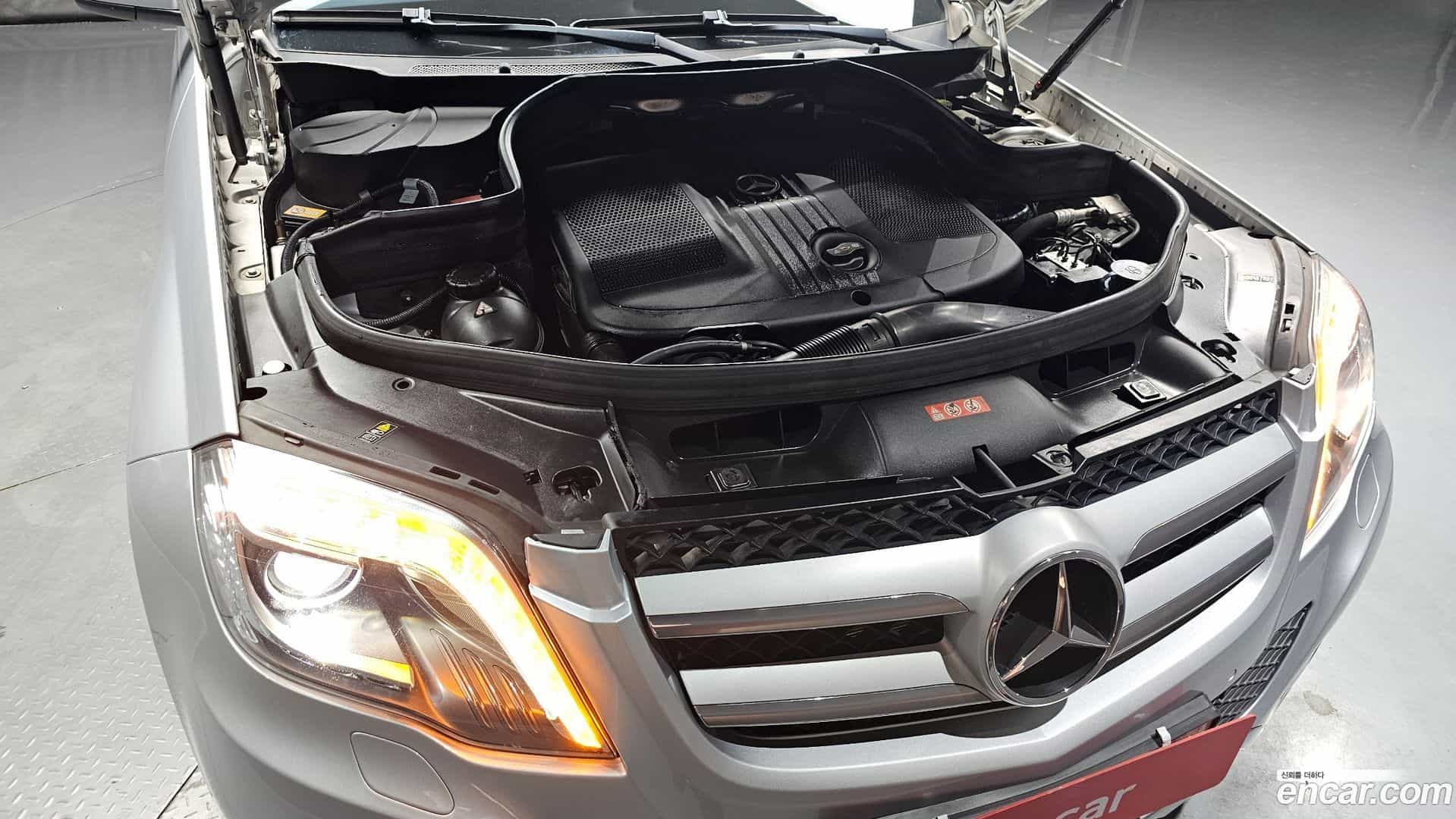 GLK-Class Mercedes-Benz 2012.10-INNER-006