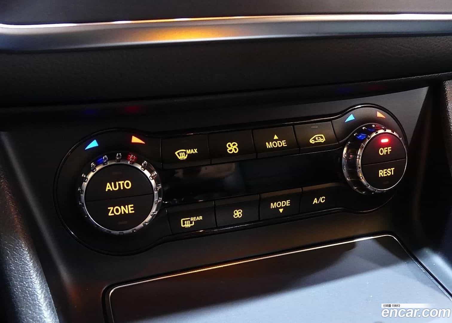 CLA-Class Mercedes-Benz 2018.5-OPTION-020