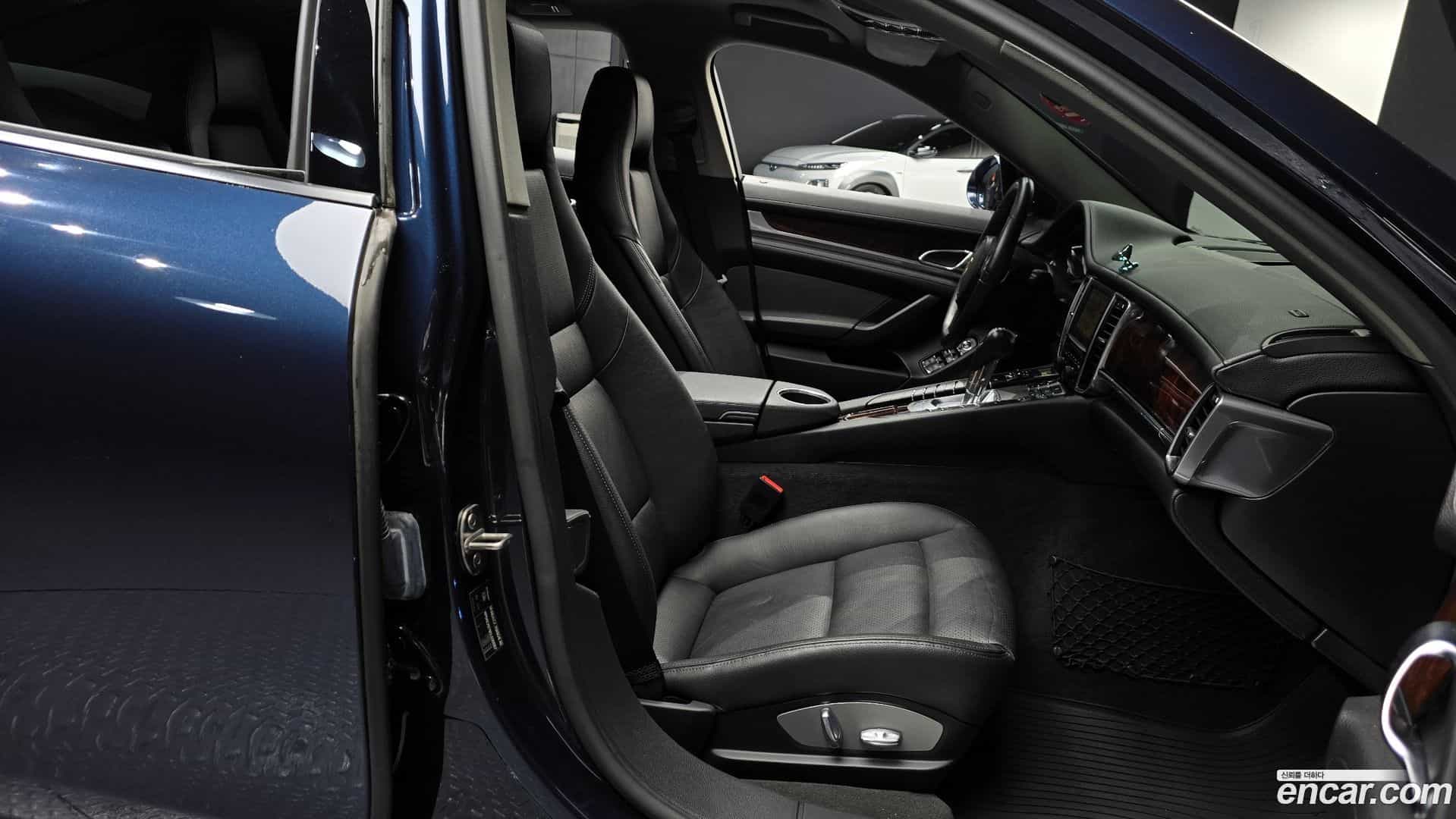 Panamera Porsche 2012.5-INNER-010