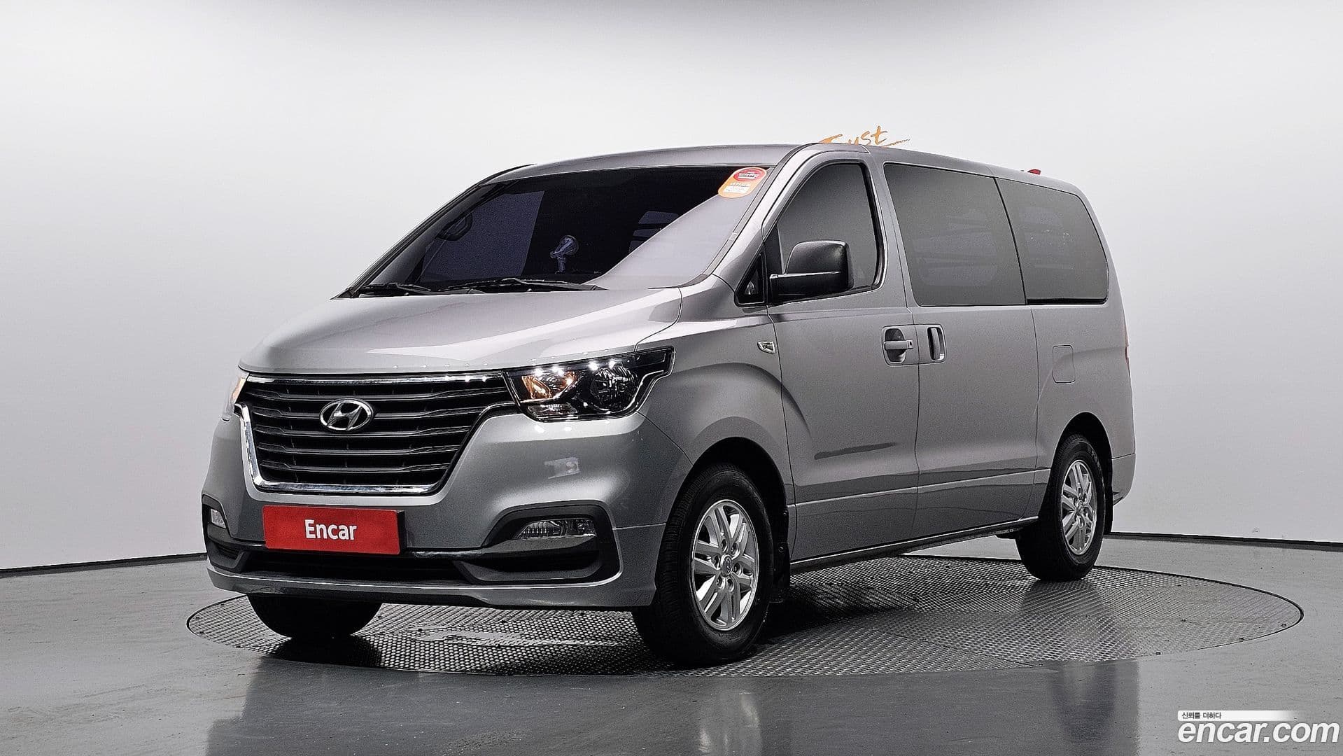 Main__Slider__Photo:Starex Hyundai 2019.4-0