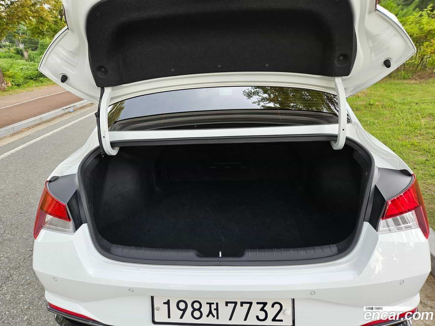 AVANTE Hyundai 2021.2-OPTION-023