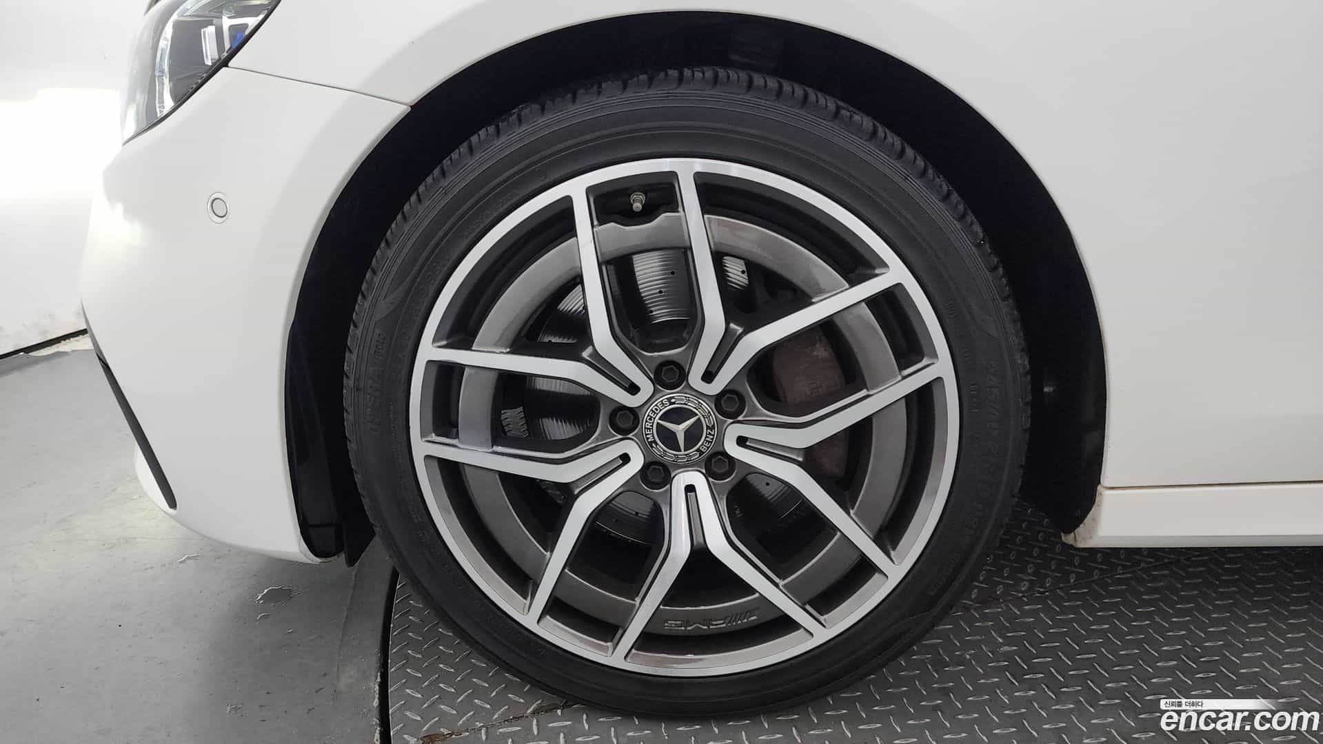 E-Class Mercedes-Benz 2020.10-OUTER-005