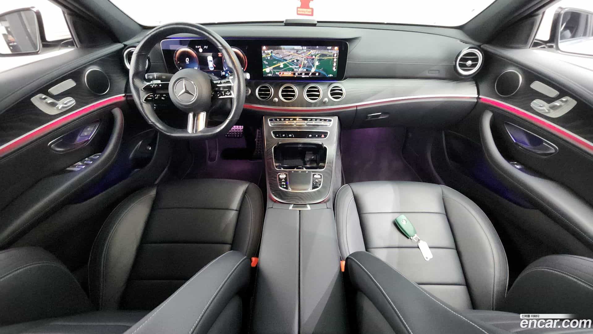E-Class Mercedes-Benz 2020.10-INNER-007