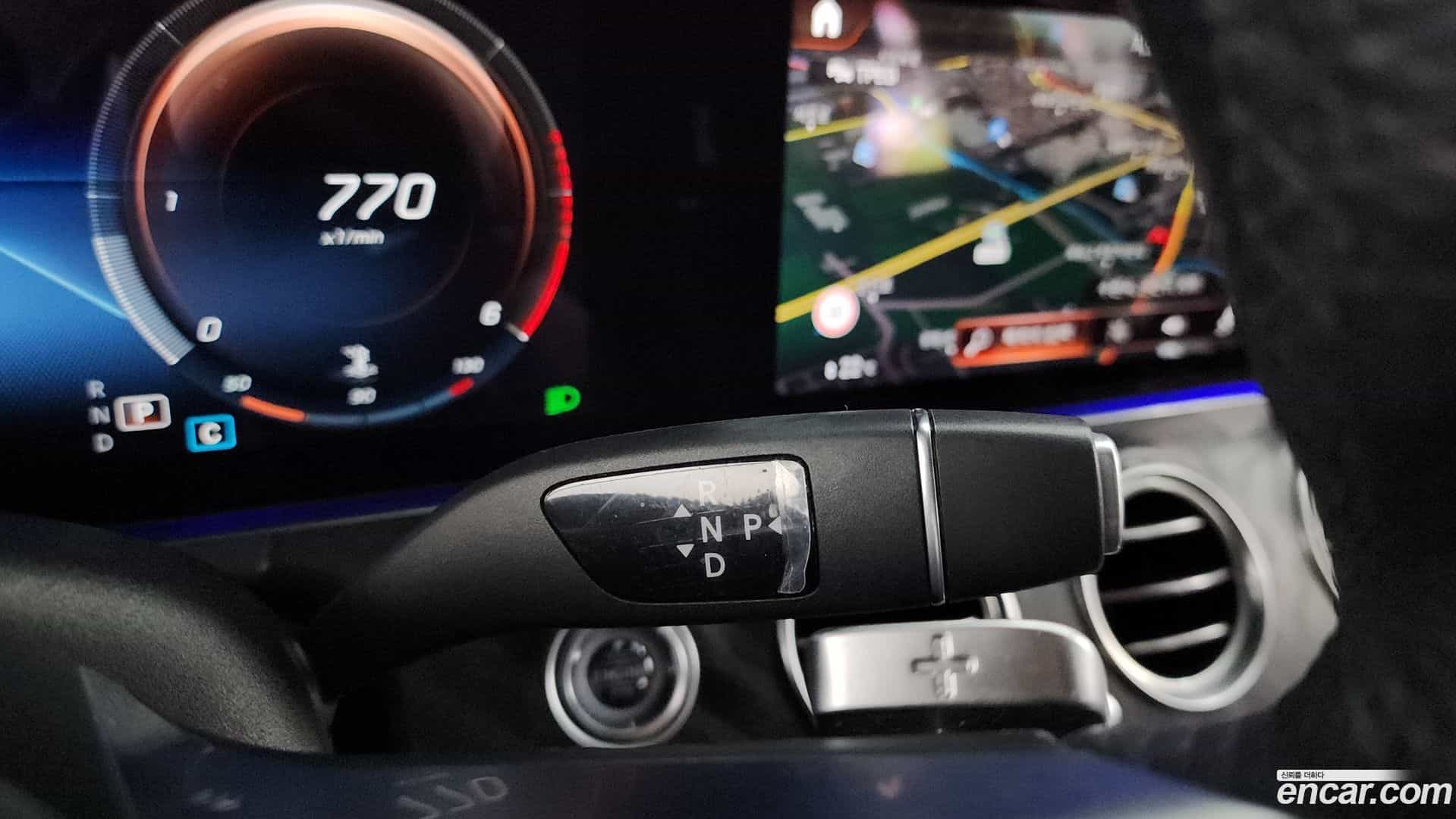E-Class Mercedes-Benz 2020.10-INNER-009