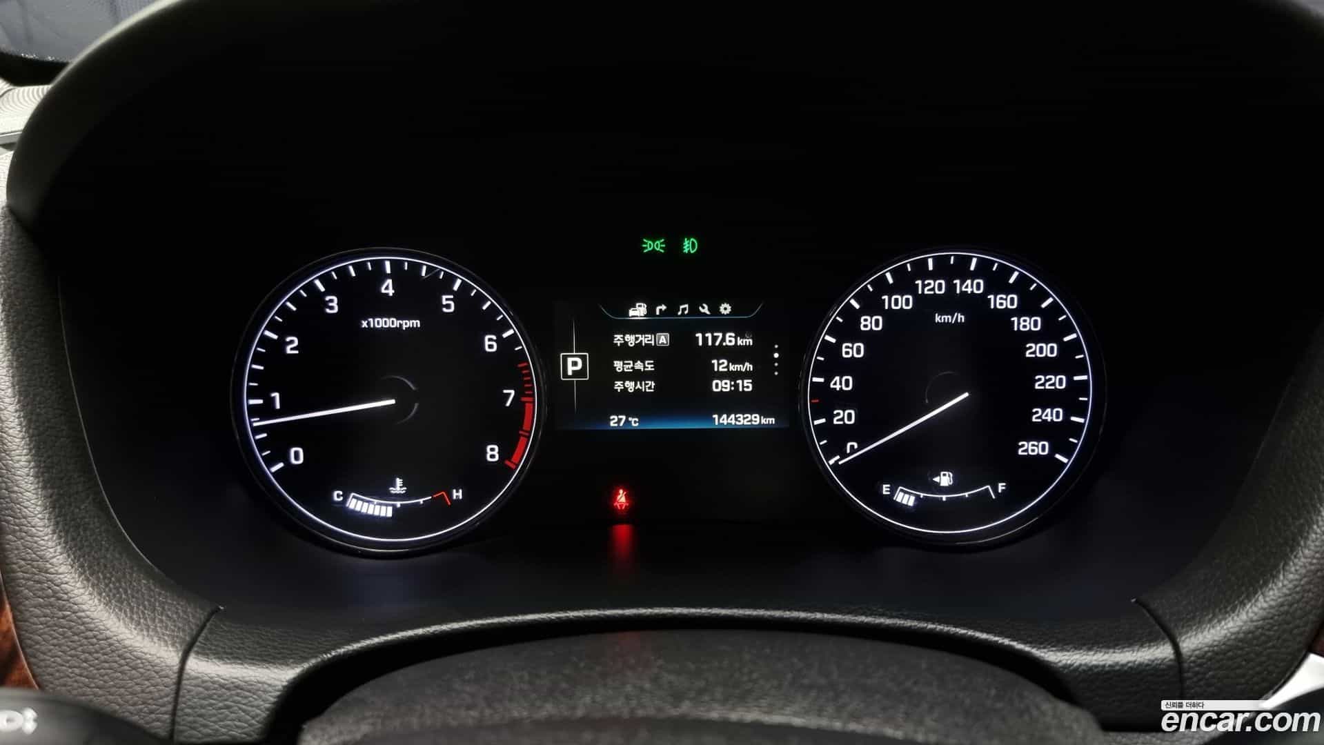 Genesis Hyundai 2015.6-INNER-008