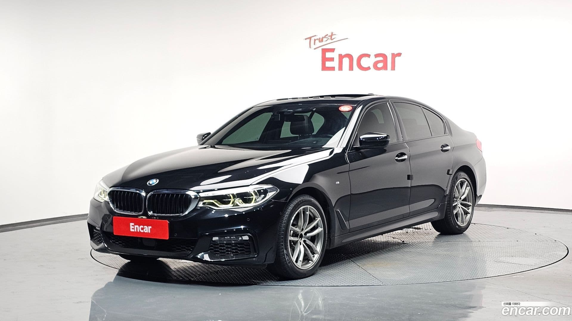 Main__Slider__Photo:5-Series BMW 2017.1-0
