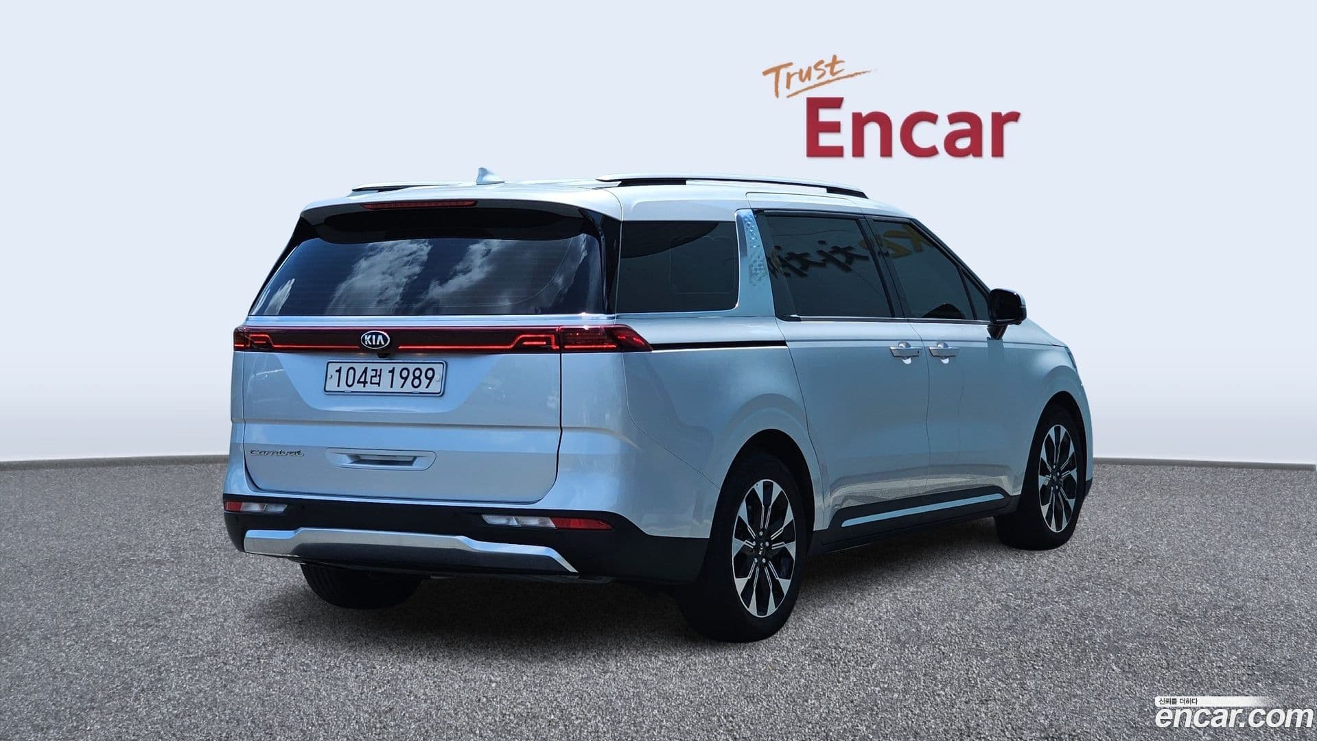 Main__Slider__Photo:Canival Kia 2021.0-0