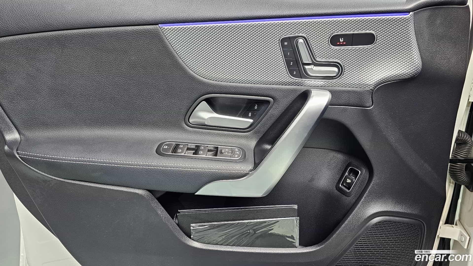 A-Class Mercedes-Benz 2021.0-OPTION-016