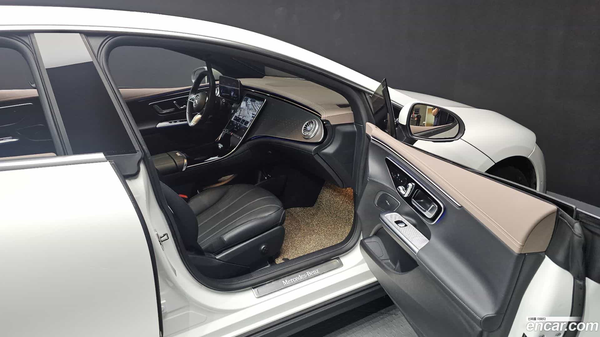 EQE Mercedes-Benz 2023.5-OPTION-015
