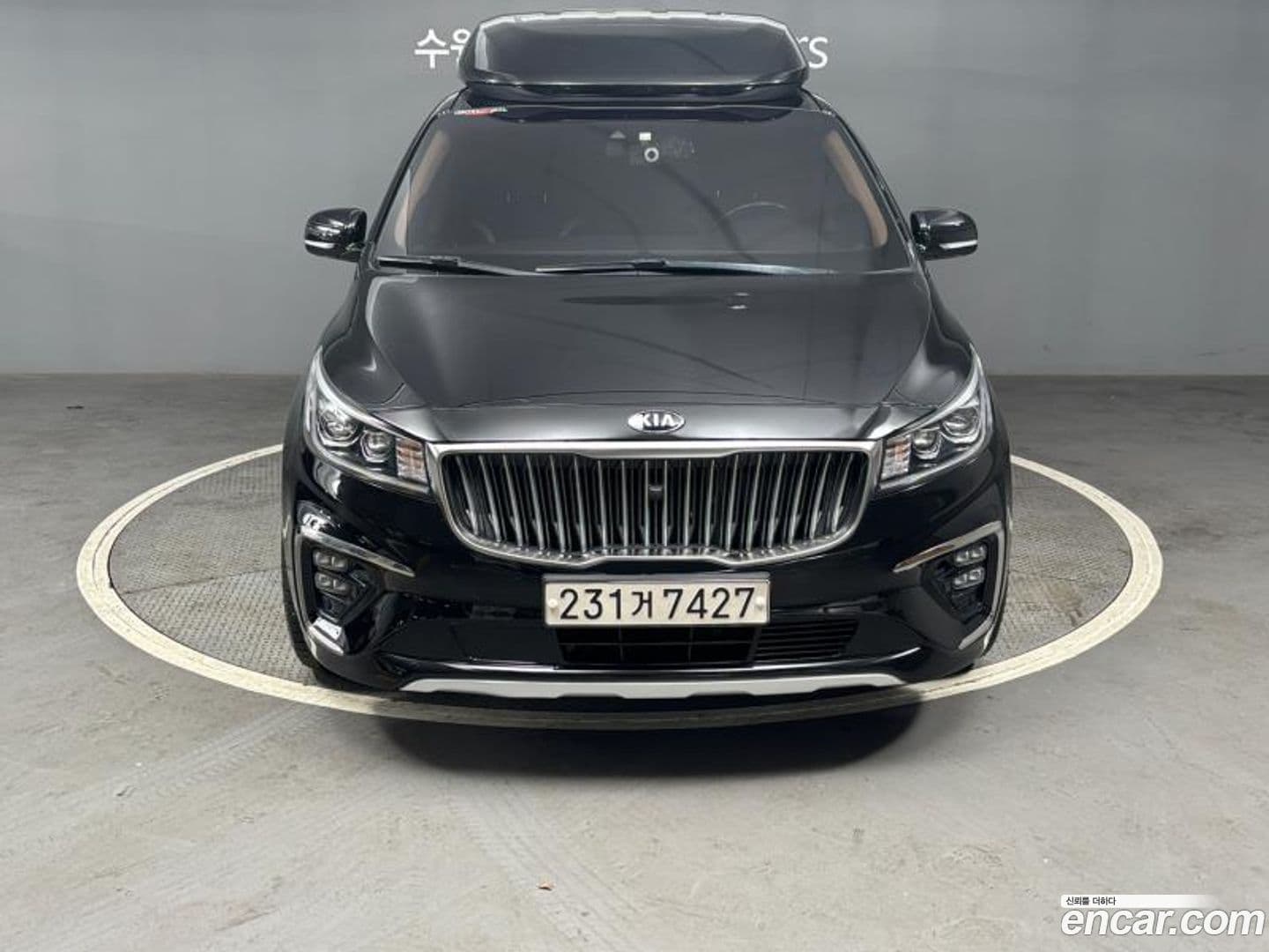 Main__Slider__Photo:Canival Kia 2019.4-0
