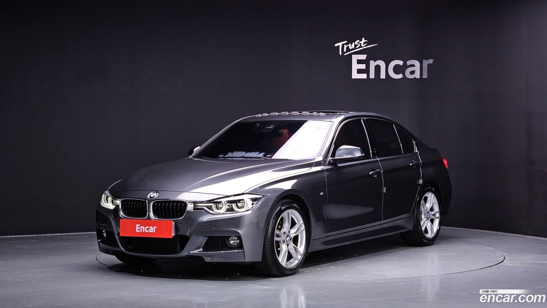 Main__Slider__Photo:3-Series BMW 2016.10-0