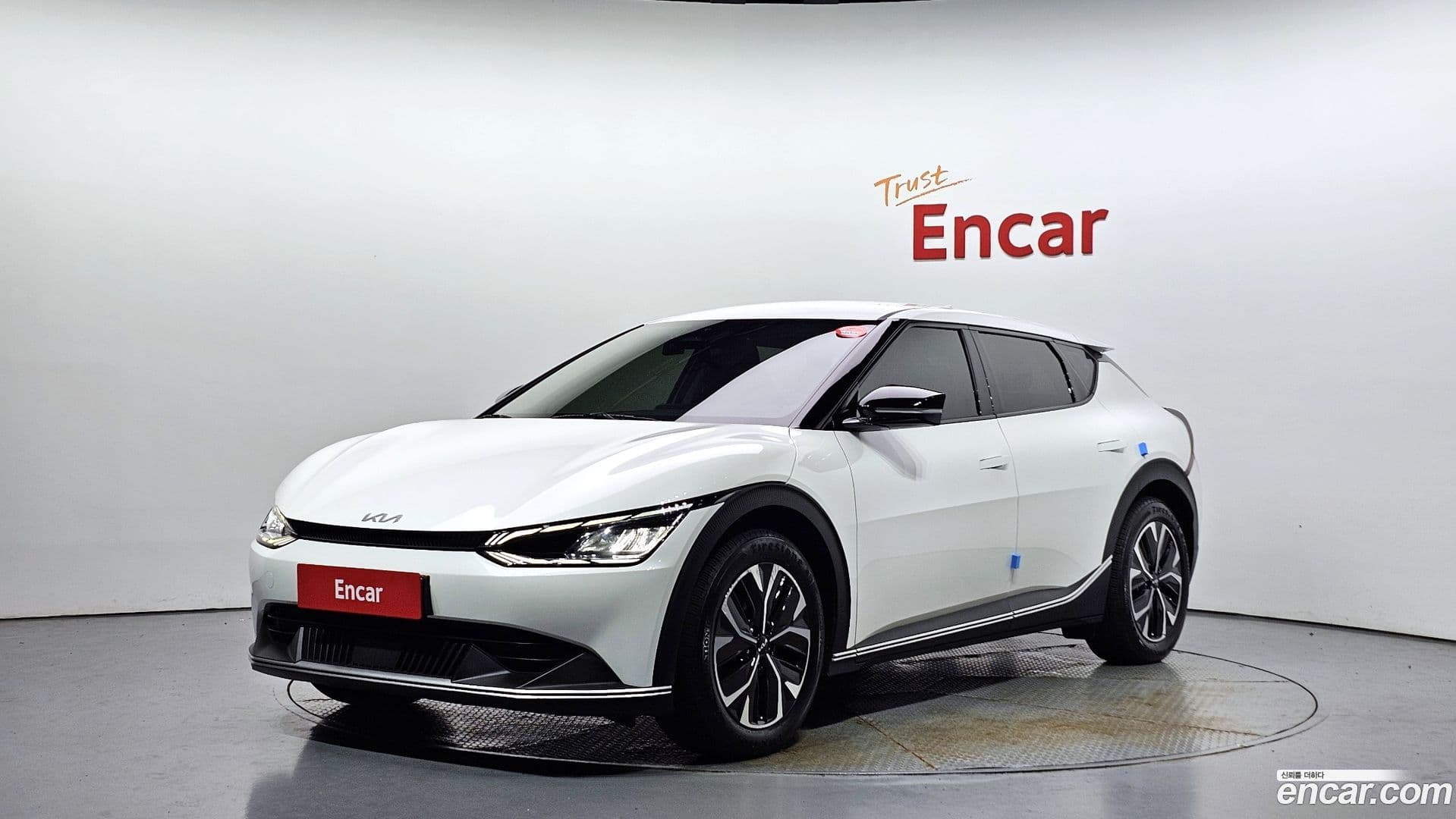 Main__Slider__Photo:EV6 Kia 2021.10-0