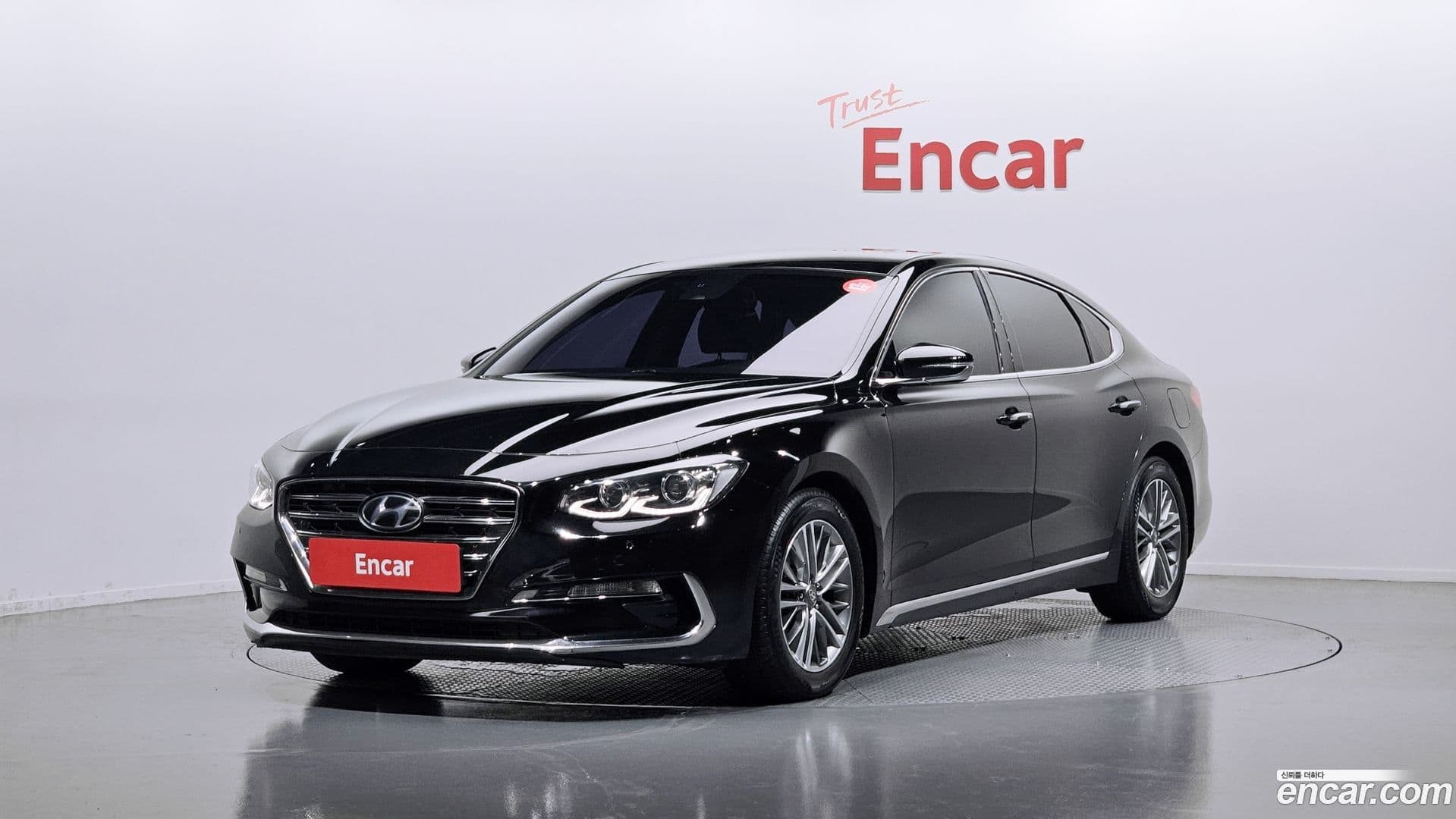 Main__Slider__Photo:Grandeur Hyundai 2018.0-0