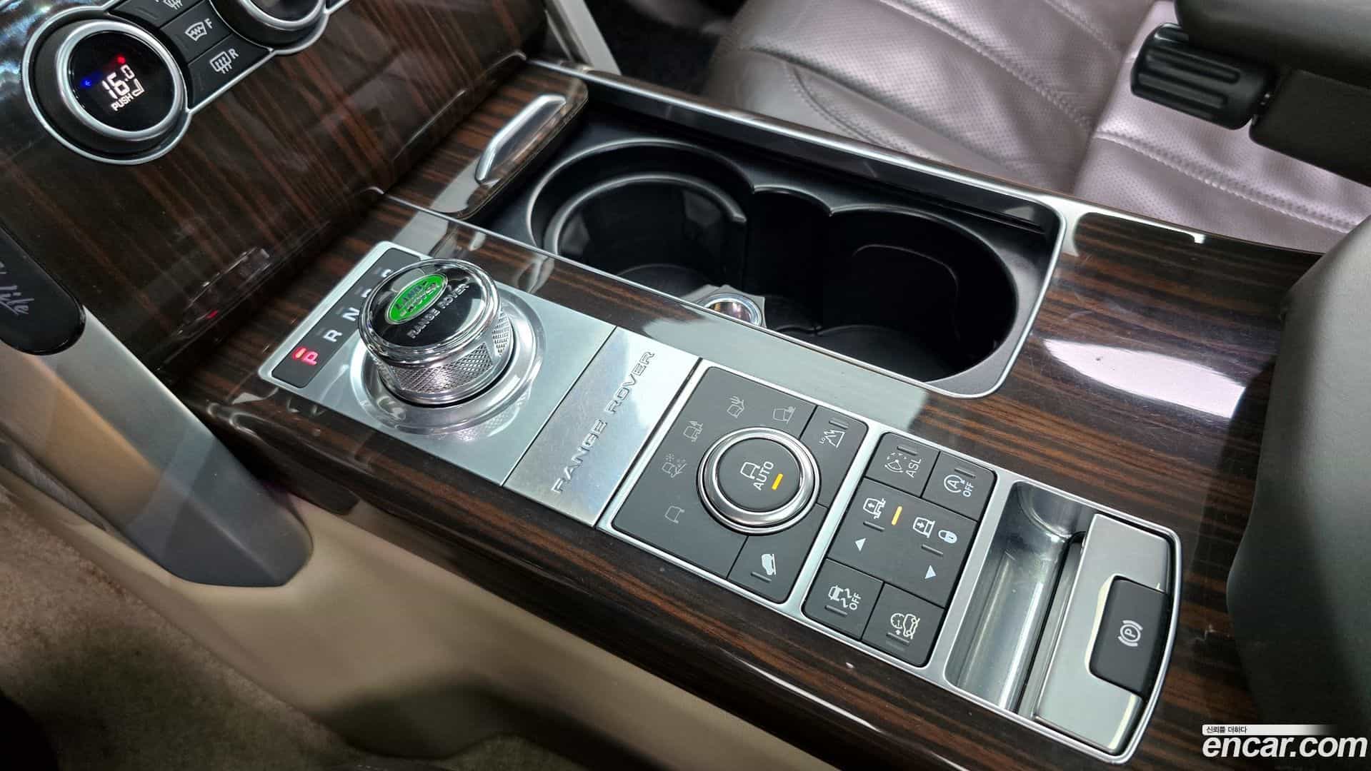 Range Rover Land Rover 2015.11-INNER-009