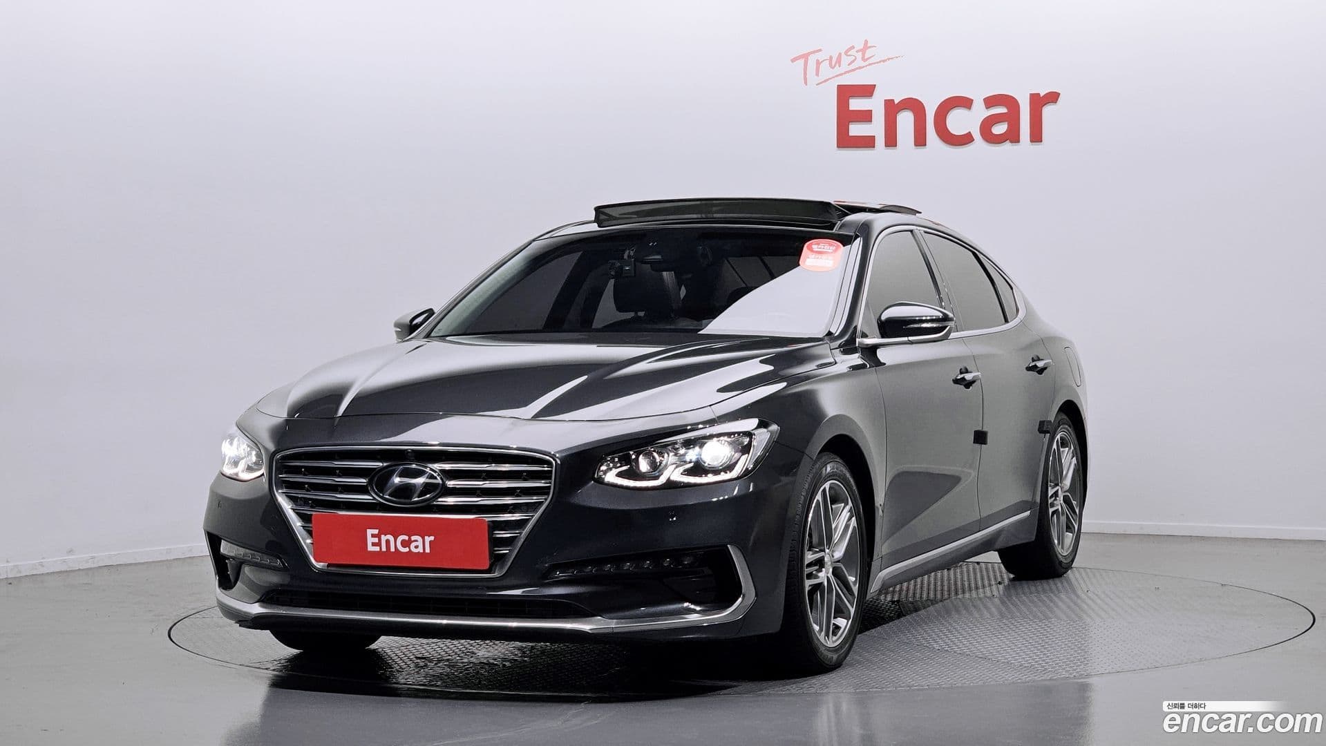 Main__Slider__Photo:Grandeur Hyundai 2017.11-0
