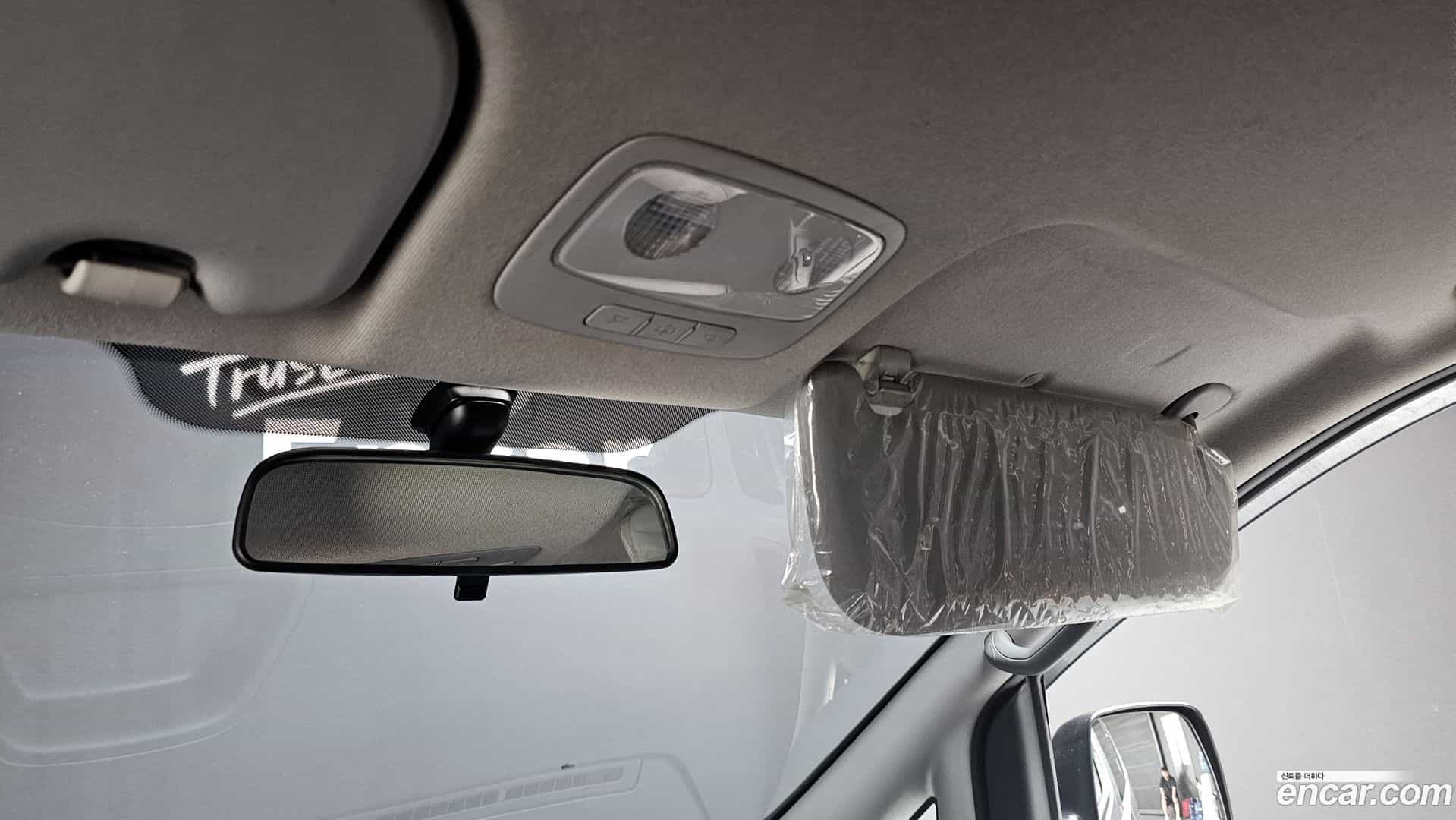Starex Hyundai 2019.0-OPTION-021