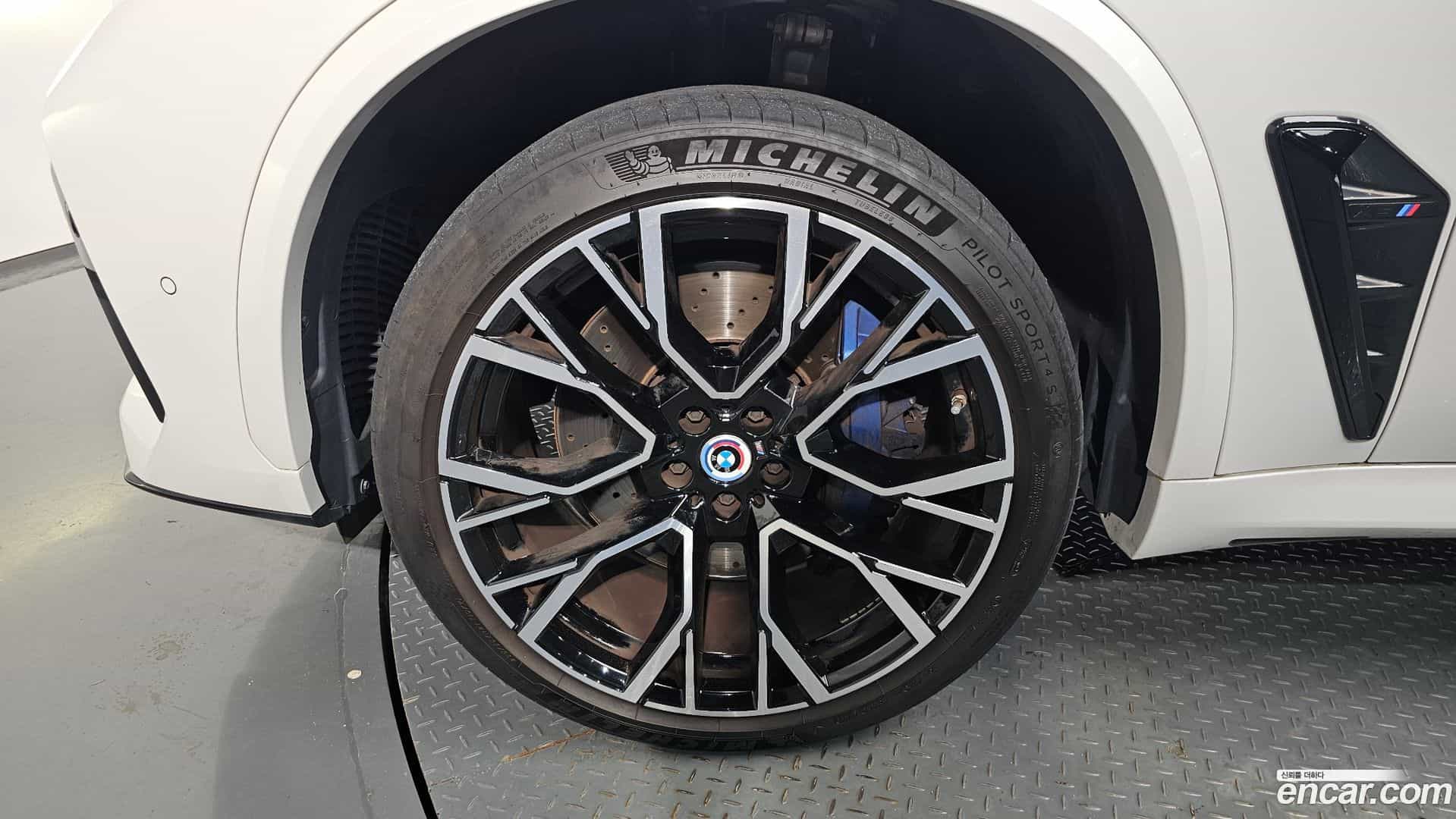 X5M BMW 2023.6-OUTER-005