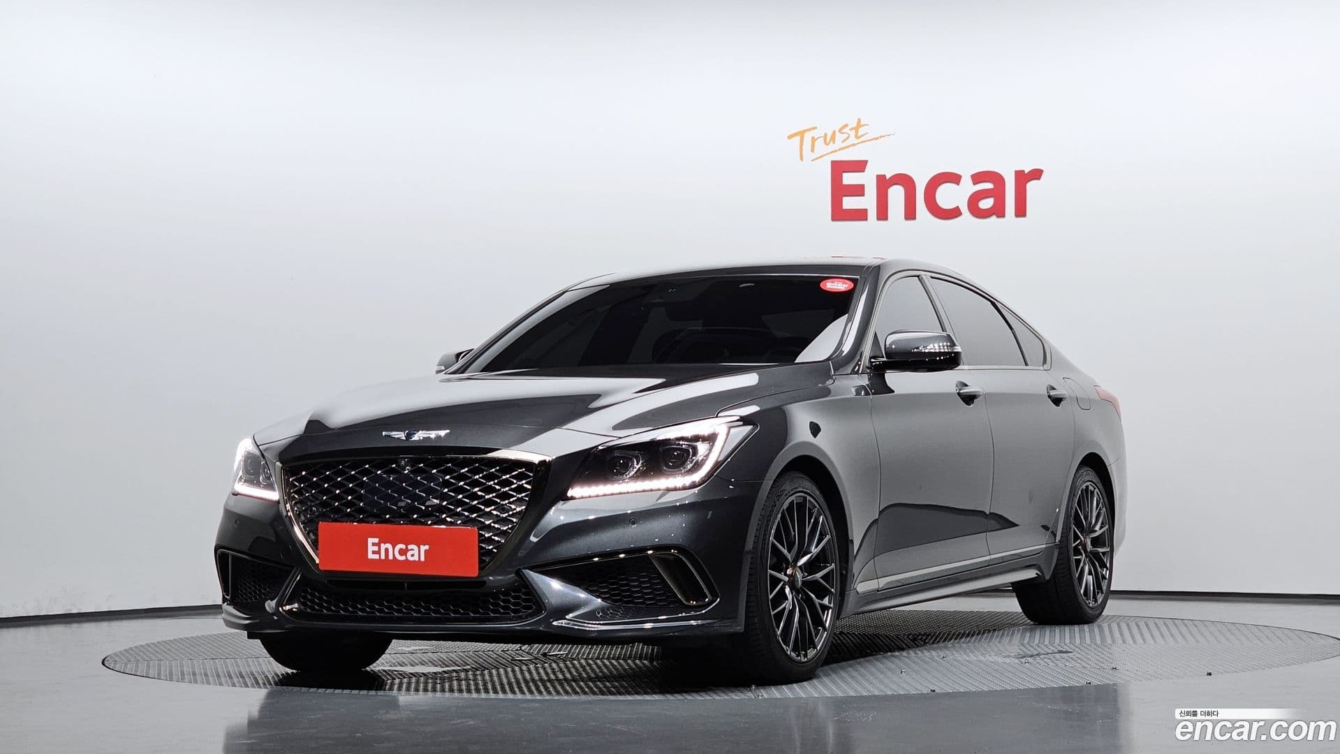 Main__Slider__Photo:G80 Genesis 2019.8-0
