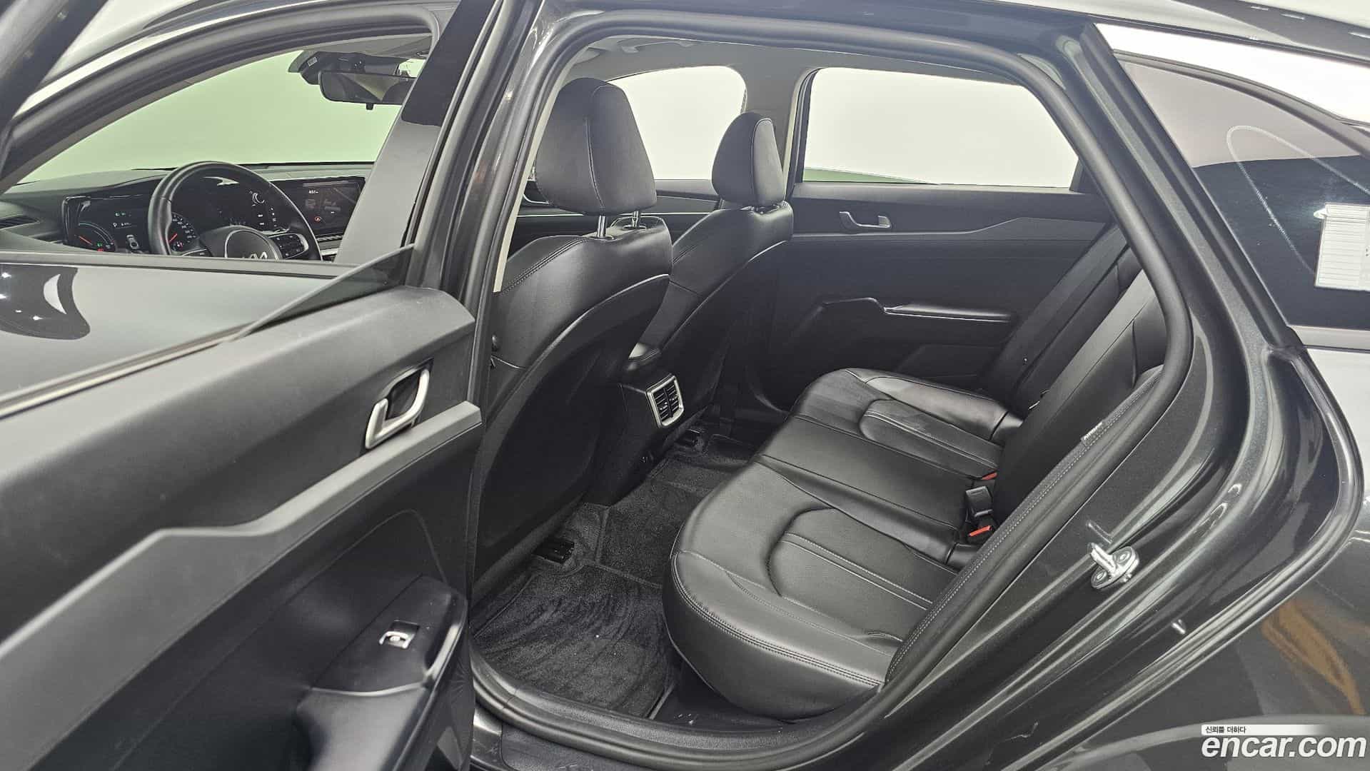 K5 Kia 2023.0-OPTION-016