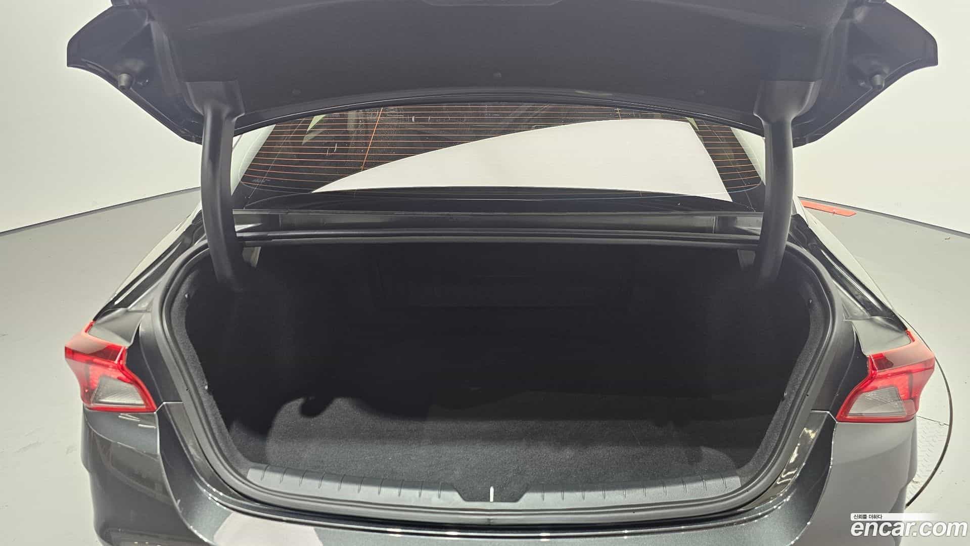 K5 Kia 2023.0-OPTION-024