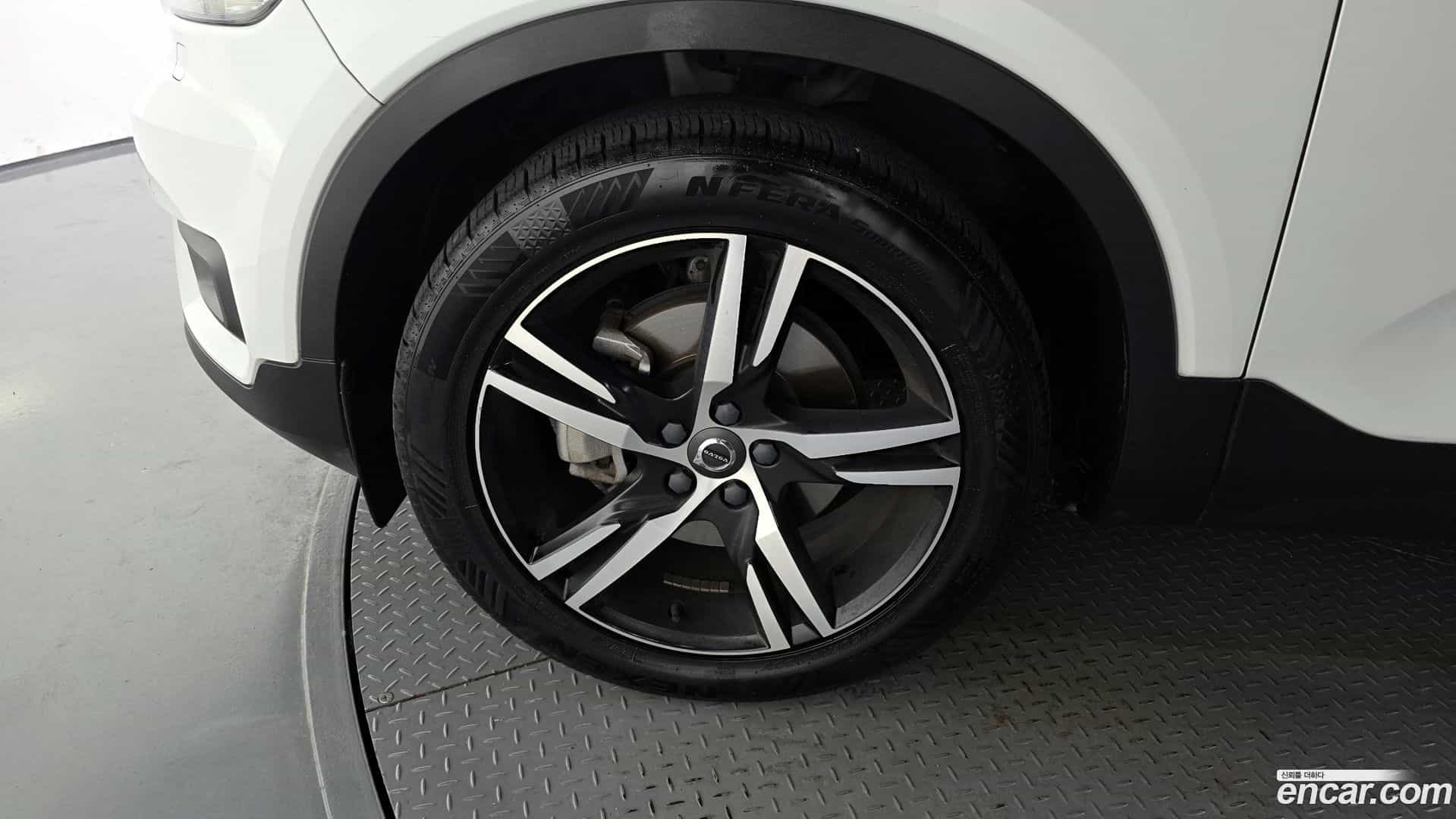 XC40 Volvo 2019.8-OUTER-005