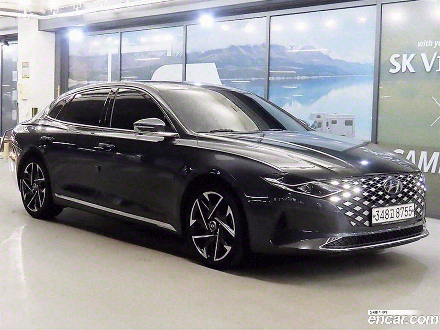 Main__Slider__Photo:Grandeur Hyundai 2019.11-0