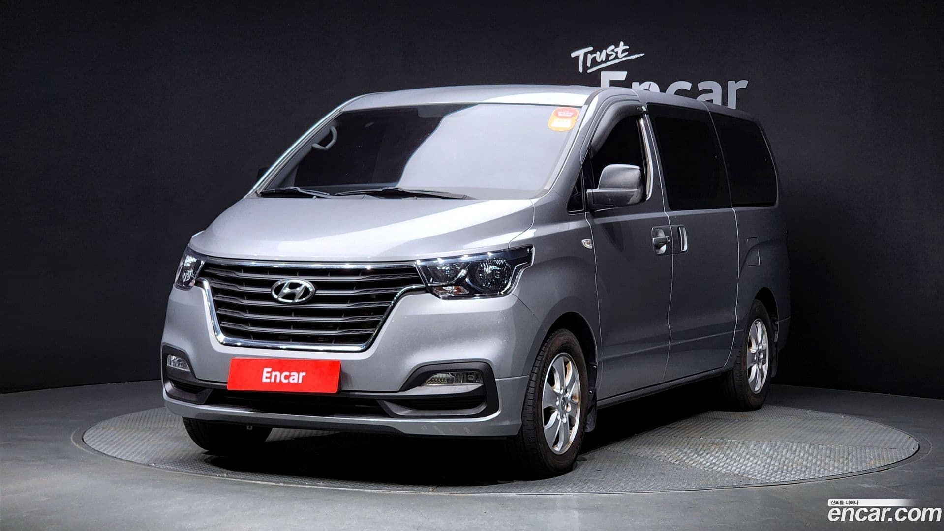 Main__Slider__Photo:Starex Hyundai 2018.2-0