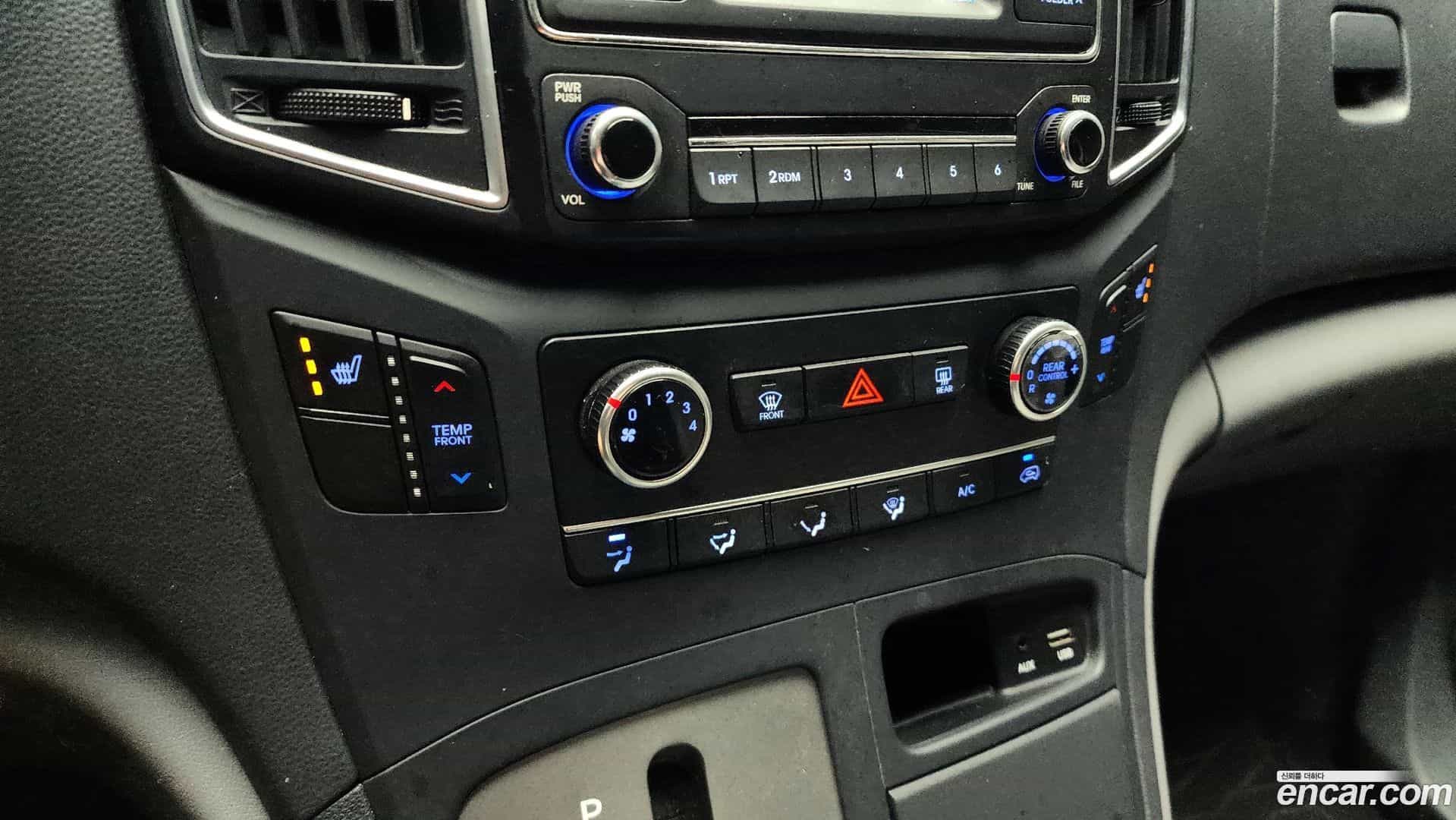 Starex Hyundai 2018.2-OPTION-020