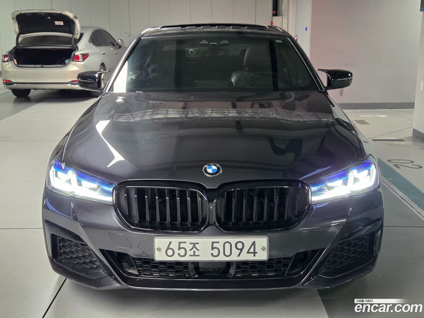 Main__Slider__Photo:5-Series BMW 2017.3-0