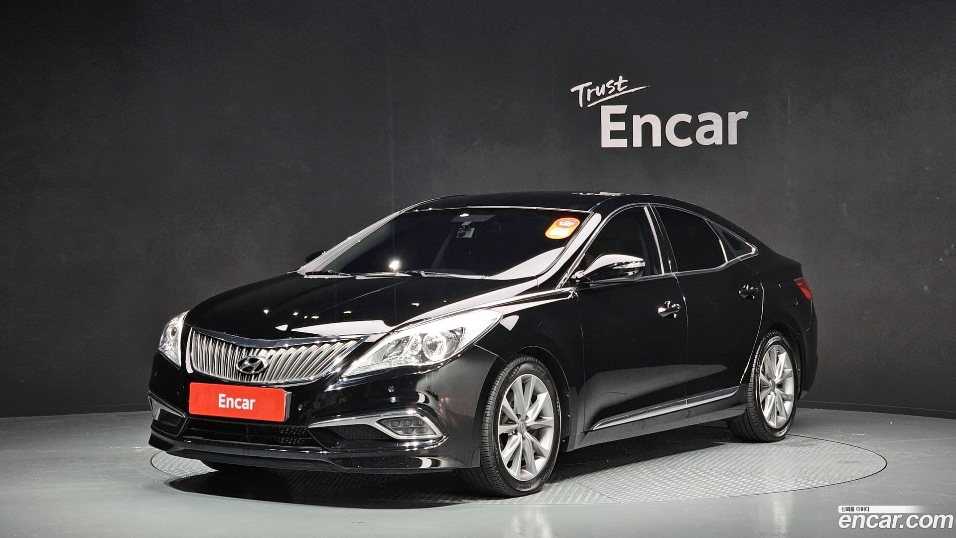 Main__Slider__Photo:Grandeur Hyundai 2015.9-0