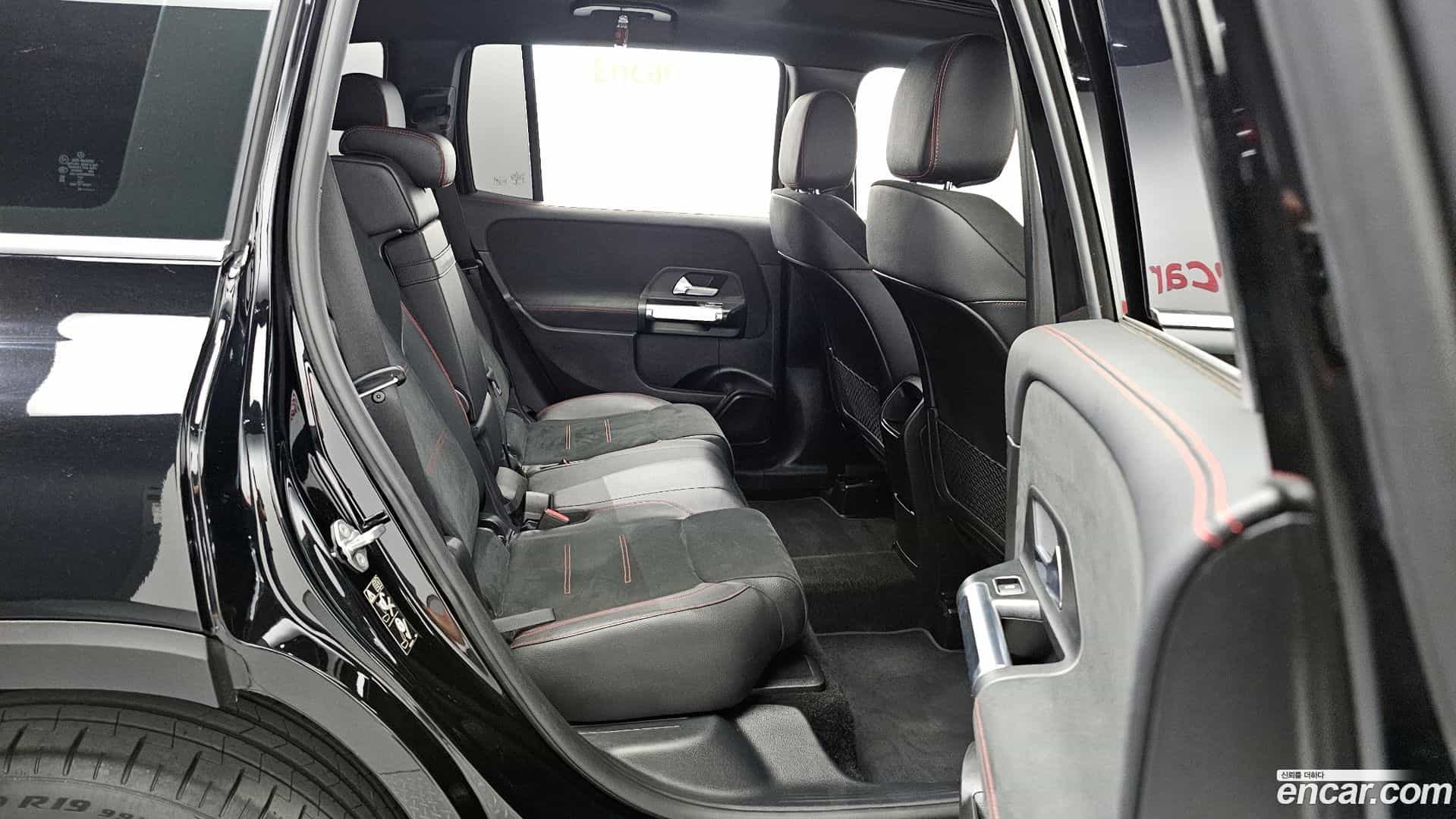 GLB-Class Mercedes-Benz 2020.10-OPTION-016
