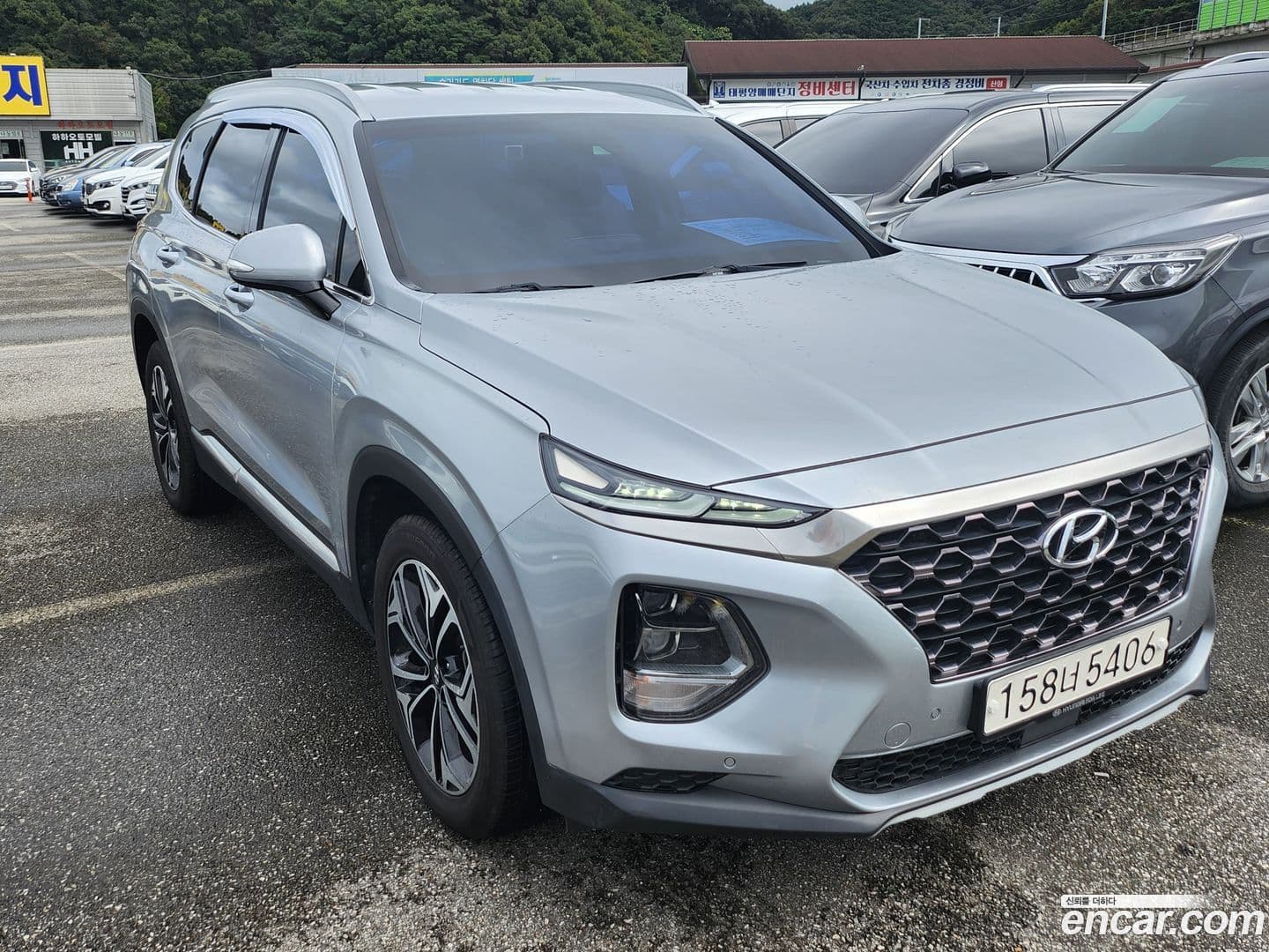 Main__Slider__Photo:Santafe Hyundai 2018.2-0