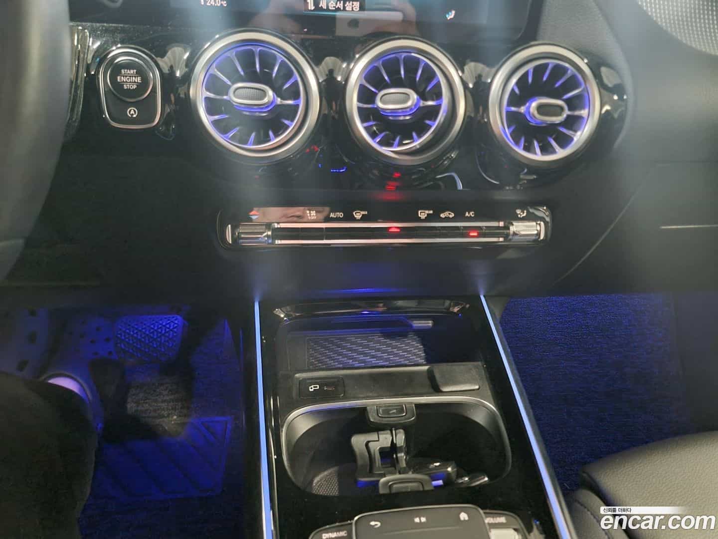 GLA-Class Mercedes-Benz 2021.1-OPTION-019