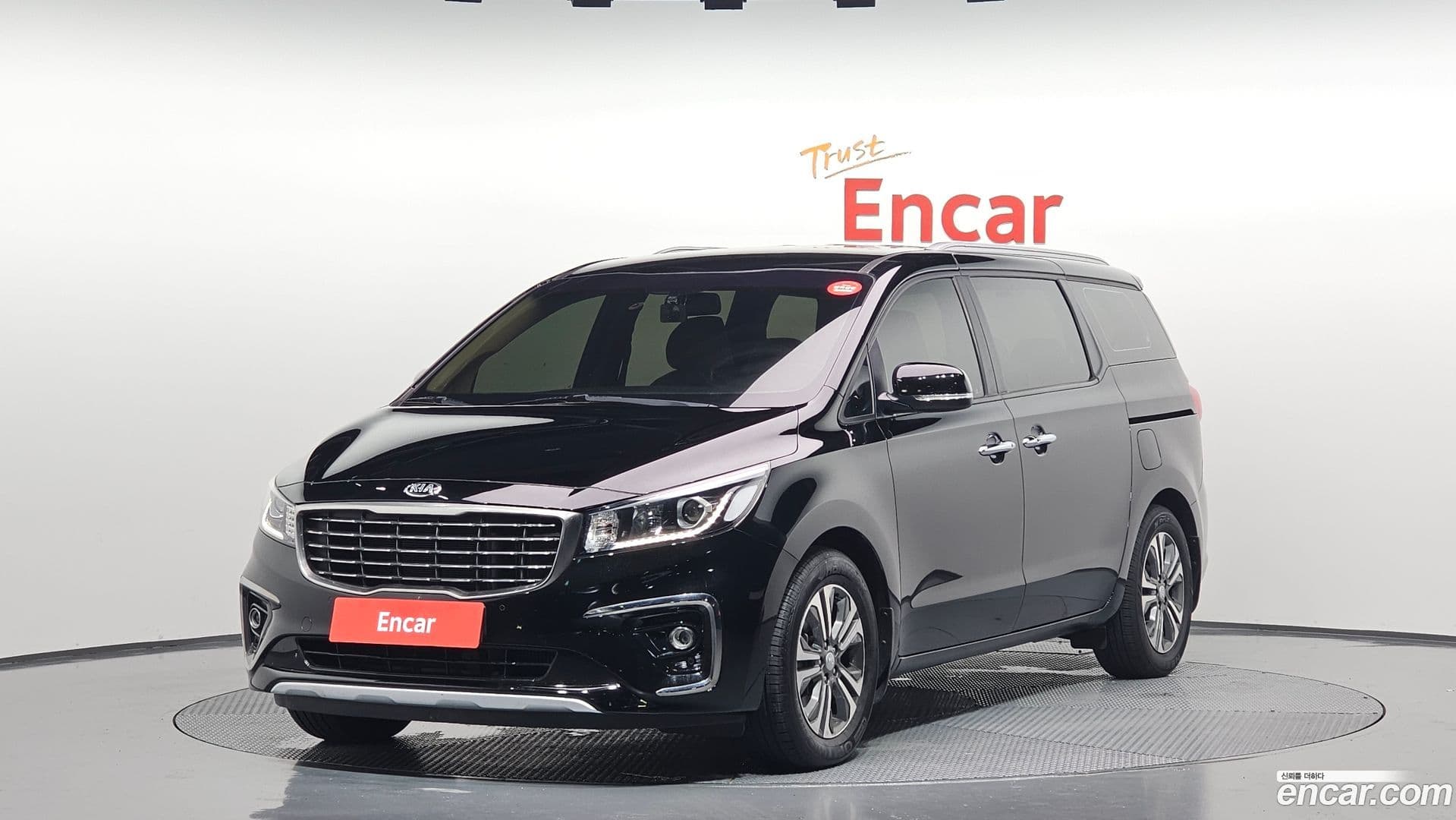 Main__Slider__Photo:Canival Kia 2020.5-0
