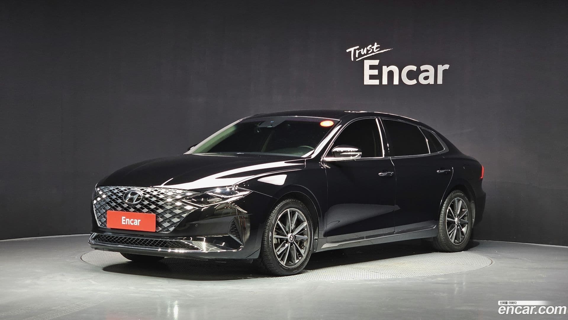 Main__Slider__Photo:Grandeur Hyundai 2022.5-0
