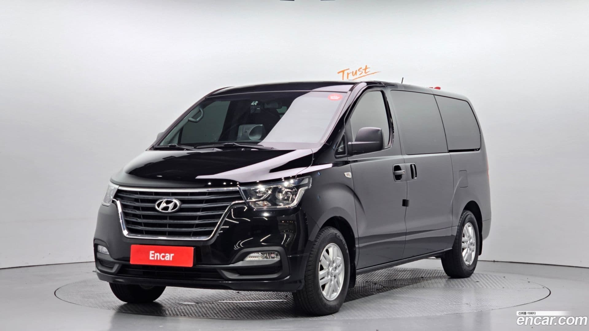 Main__Slider__Photo:Starex Hyundai 2019.2-0