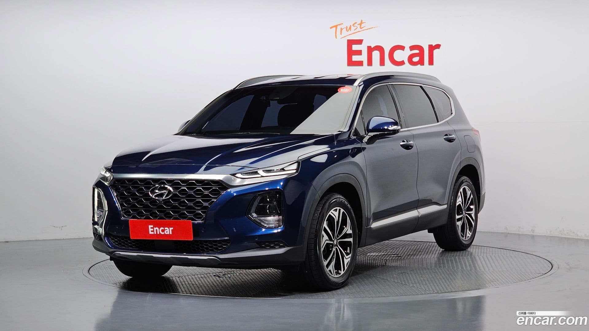 Main__Slider__Photo:Santafe Hyundai 2019.2-0