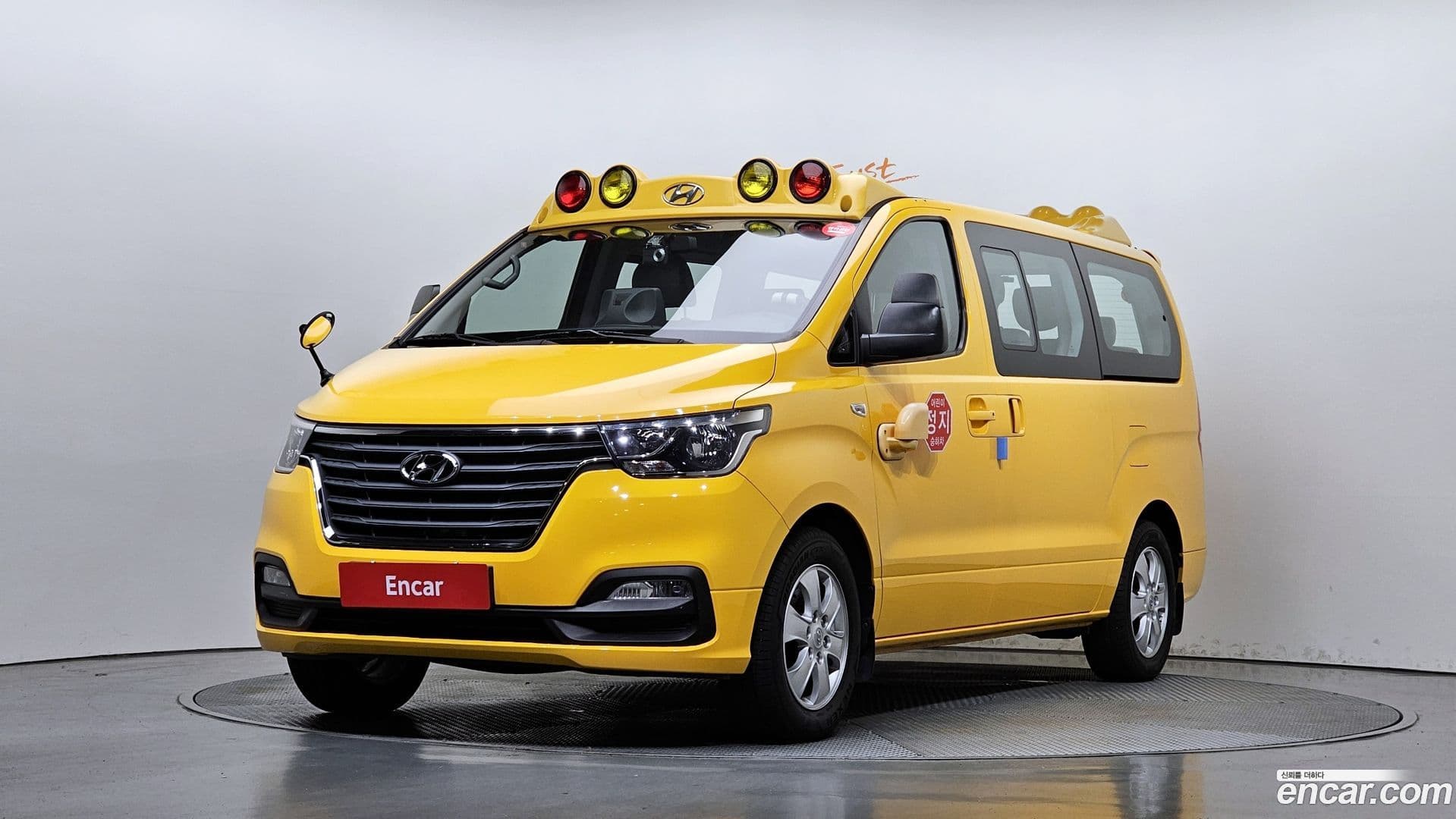 Main__Slider__Photo:Starex Hyundai 2019.0-0