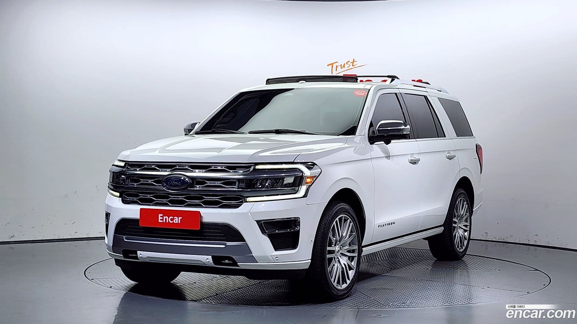 Main__Slider__Photo:Expedition Ford 2022.6-0