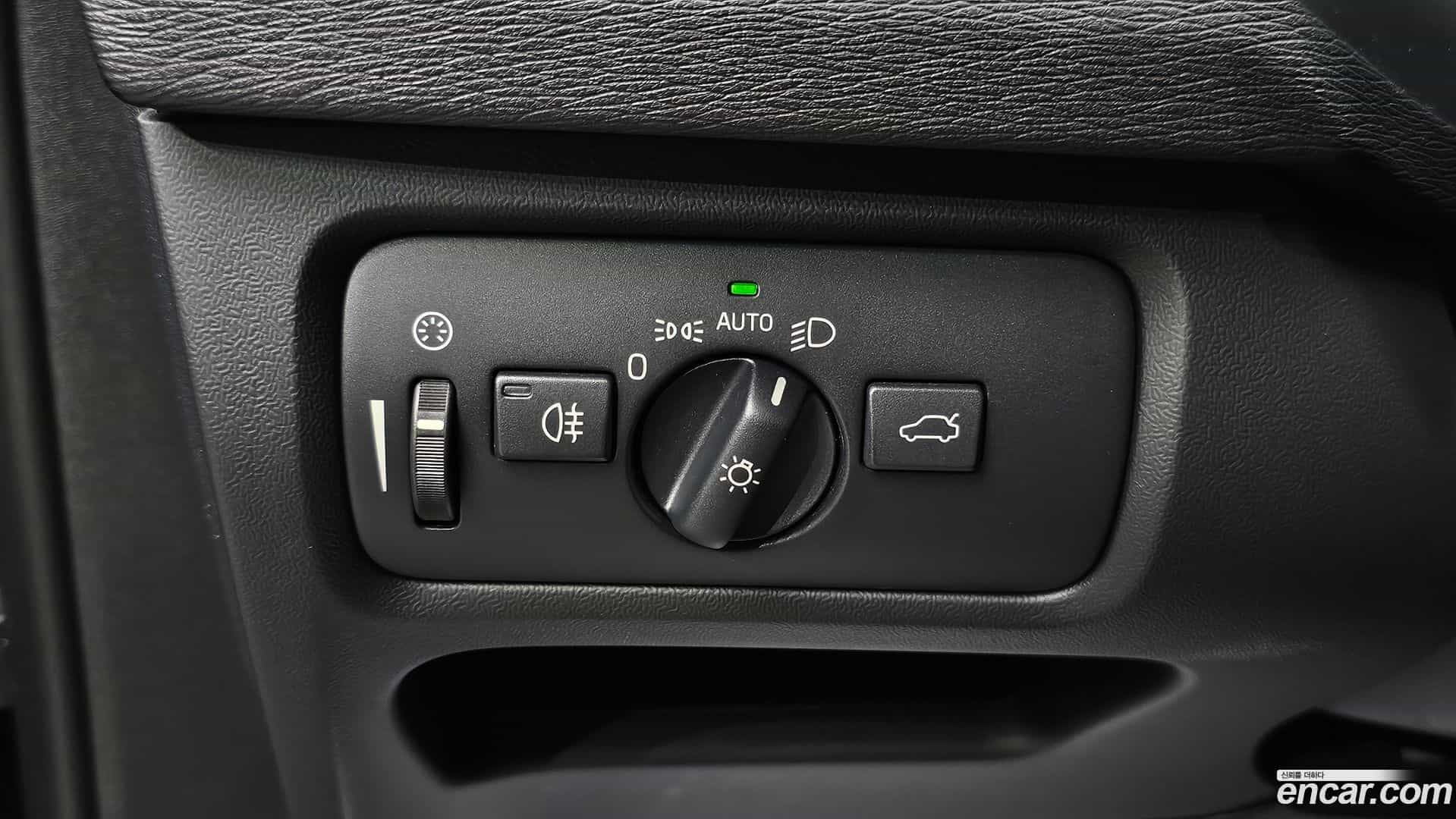 V40 Volvo 2015.1-OPTION-017