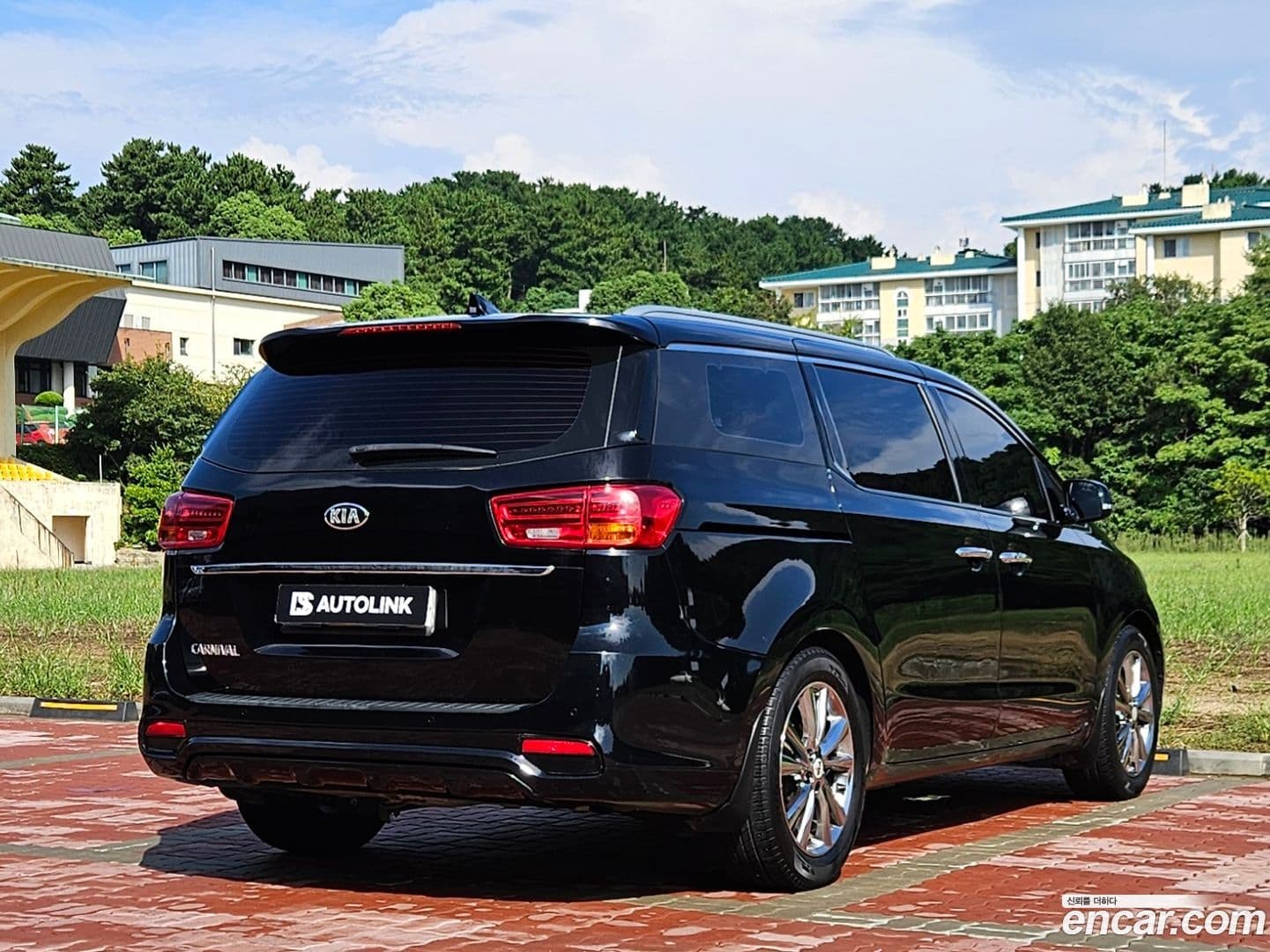 Main__Slider__Photo:Canival Kia 2018.10-0