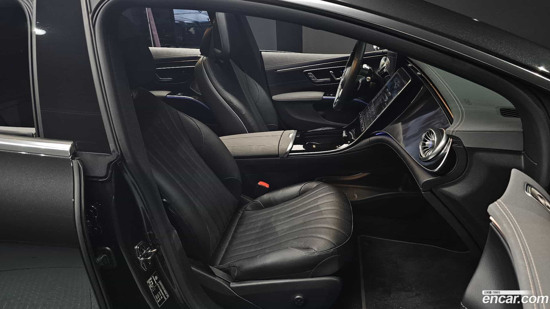 EQS Mercedes-Benz 2022.6-INNER-010